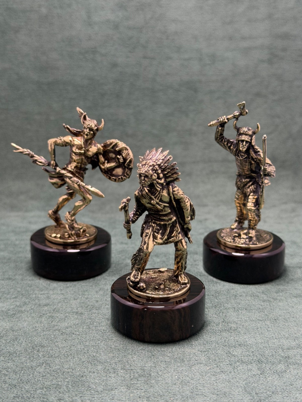 Art Deco Bronze statuettes set Indian Chief and Soldiers Art Deco Bronze statuettes set Indian Chief and Soldiers