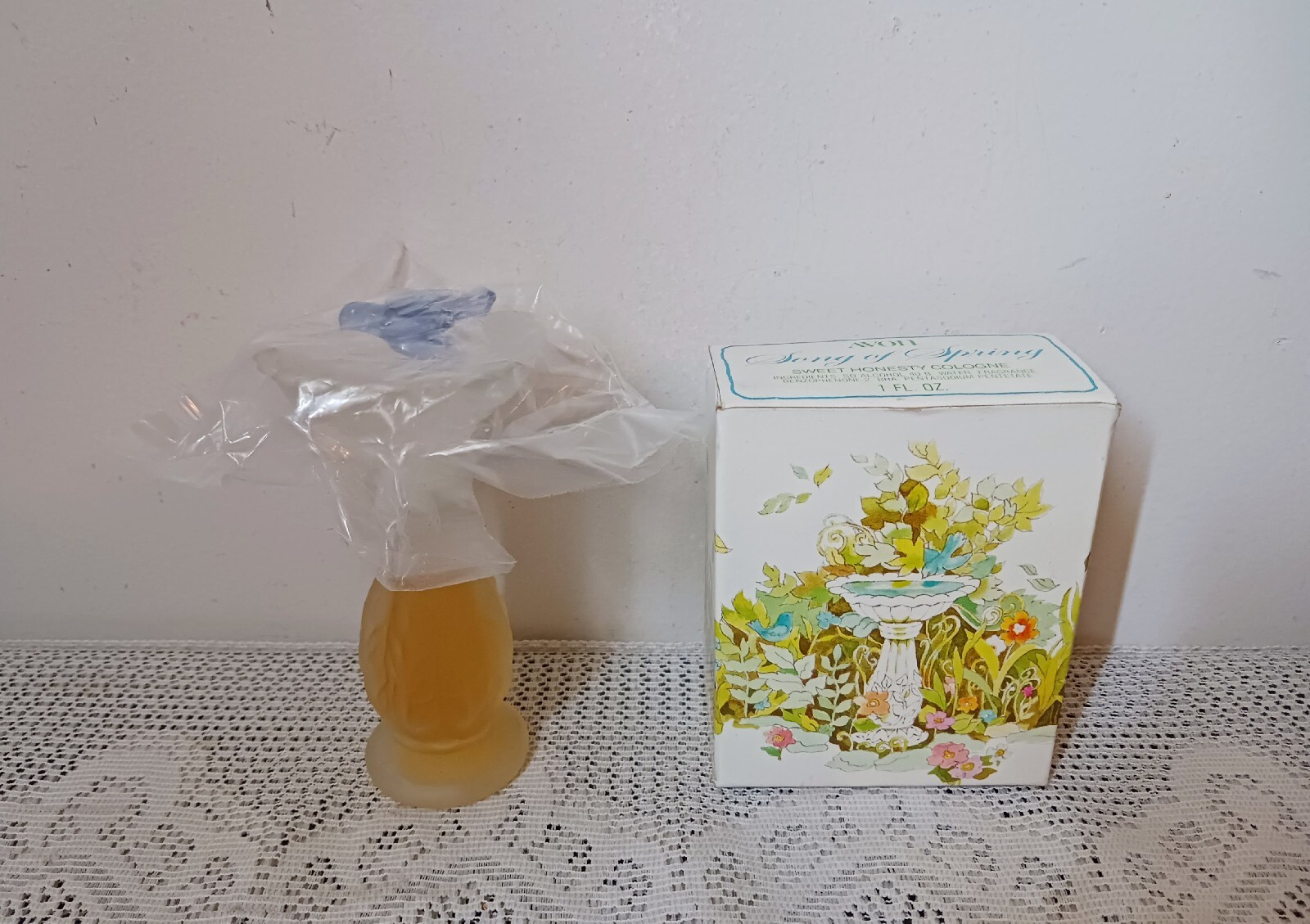 Avon Song of Spring Birdbath Sweet Honesty Cologne 1 fl. oz. Vtg New In Box