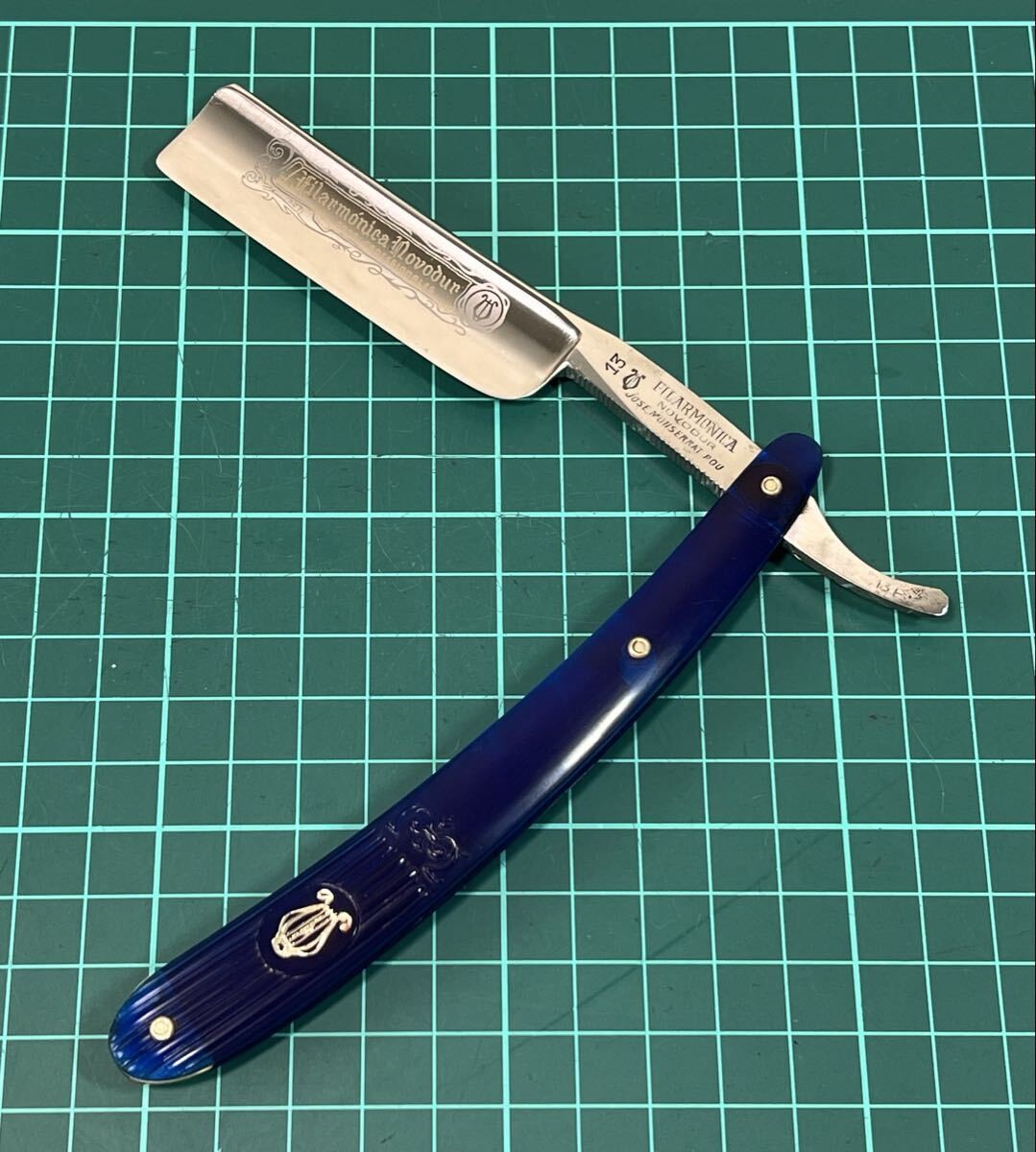 Vintage Filarmonica 13 NOVODUR Jose Monserrat Pou Straight Razor Spain Vintage Filarmonica 13 NOVODUR Jose Monserrat Pou Straight Razor Spain