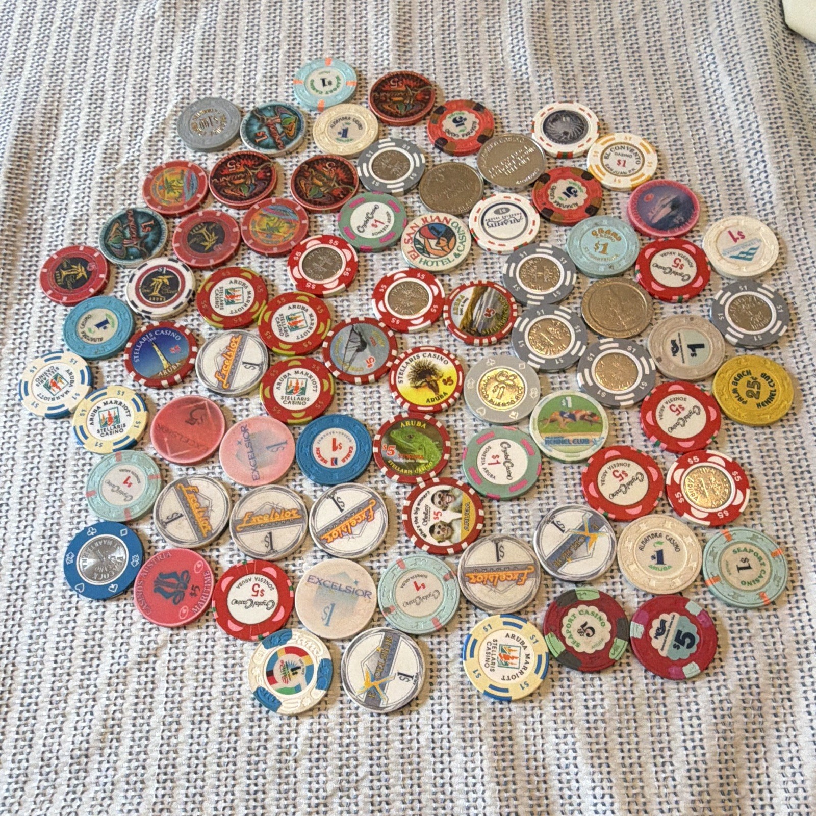 Large Vintage Aruba & Caribbean Casino Chip Collection Lot – 80+ Chips – Rare Large Vintage Aruba & Caribbean Casino Chip Collection Lot – 80+ Chips – Rare