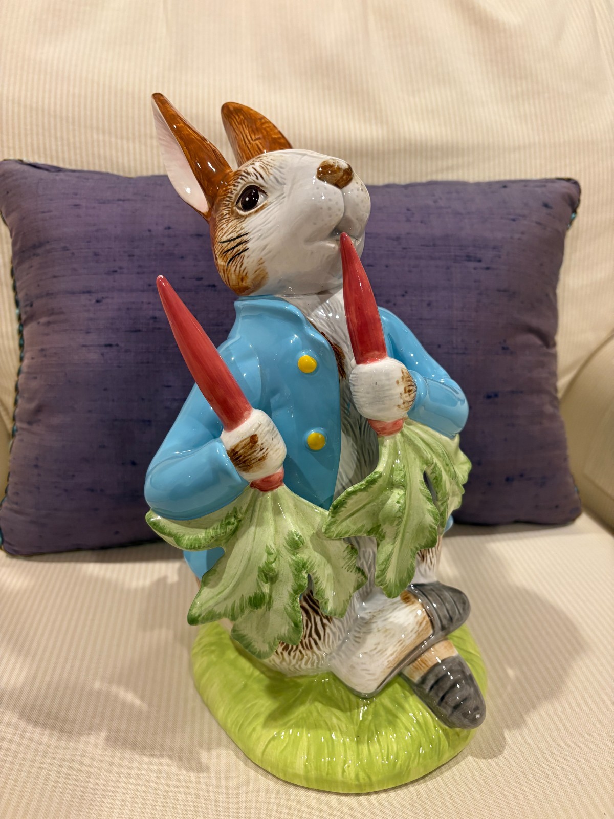 Vintage Schmid Here Comes Peter Cottontail 11" Musical Figurine Works B. Potter Vintage Schmid Here Comes Peter Cottontail 11" Musical Figurine Works B. Potter