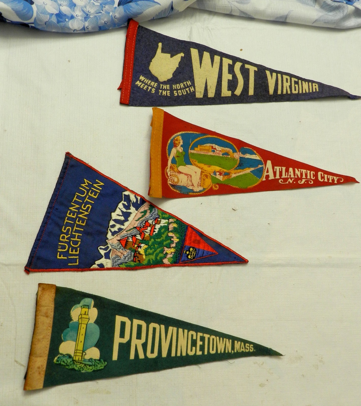 Lot 8: FOUR Felt Tourism Banners 1950s: Fürstentum Liechtenstein, Atlantic City Lot 8: FOUR Felt Tourism Banners 1950s: Fürstentum Liechtenstein, Atlantic City
