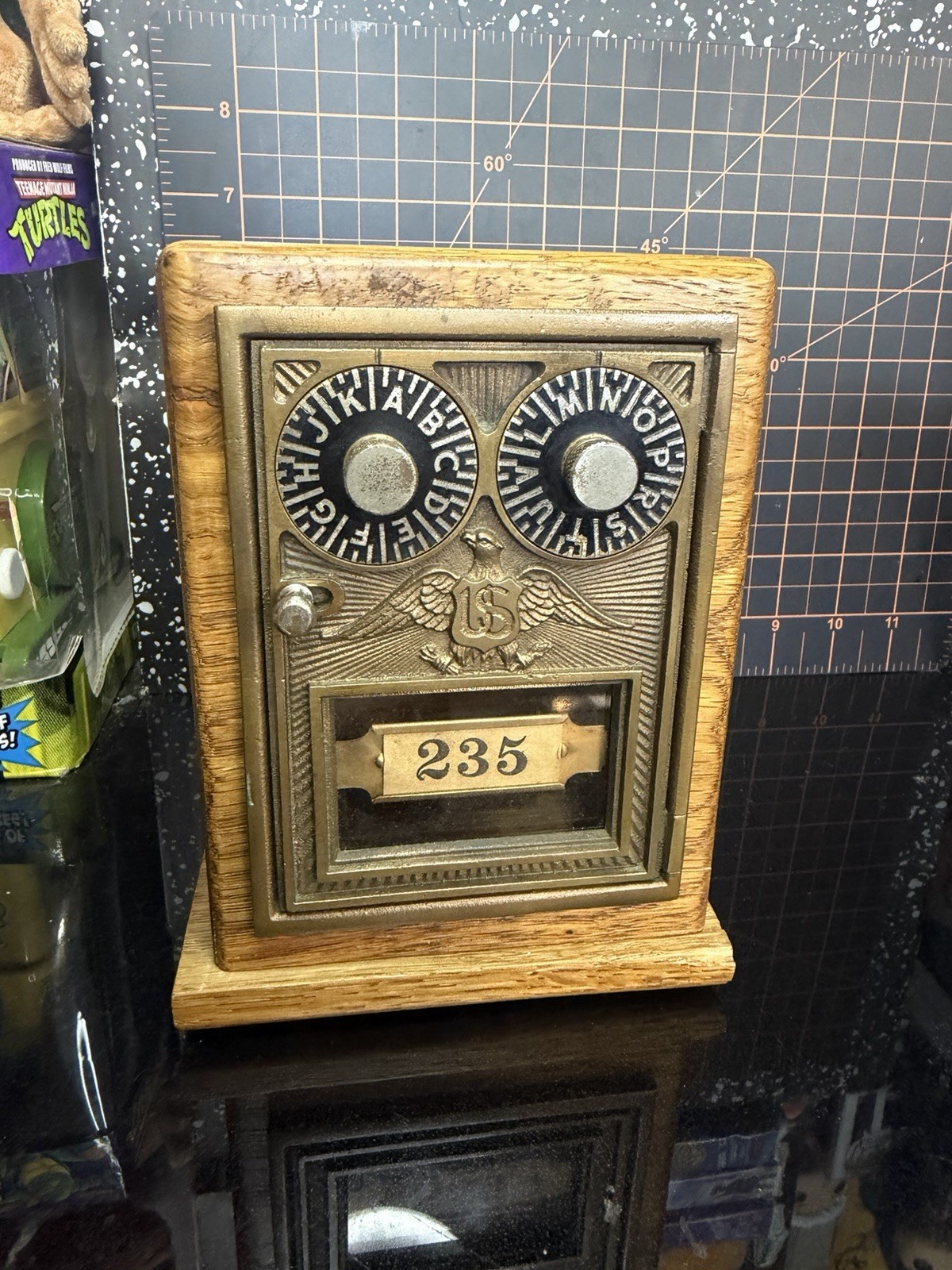 Vintage US Post Office Mailbox Door Wood Coin Bank Eagle Postal Box #235 No Code Vintage US Post Office Mailbox Door Wood Coin Bank Eagle Postal Box #235 No Code