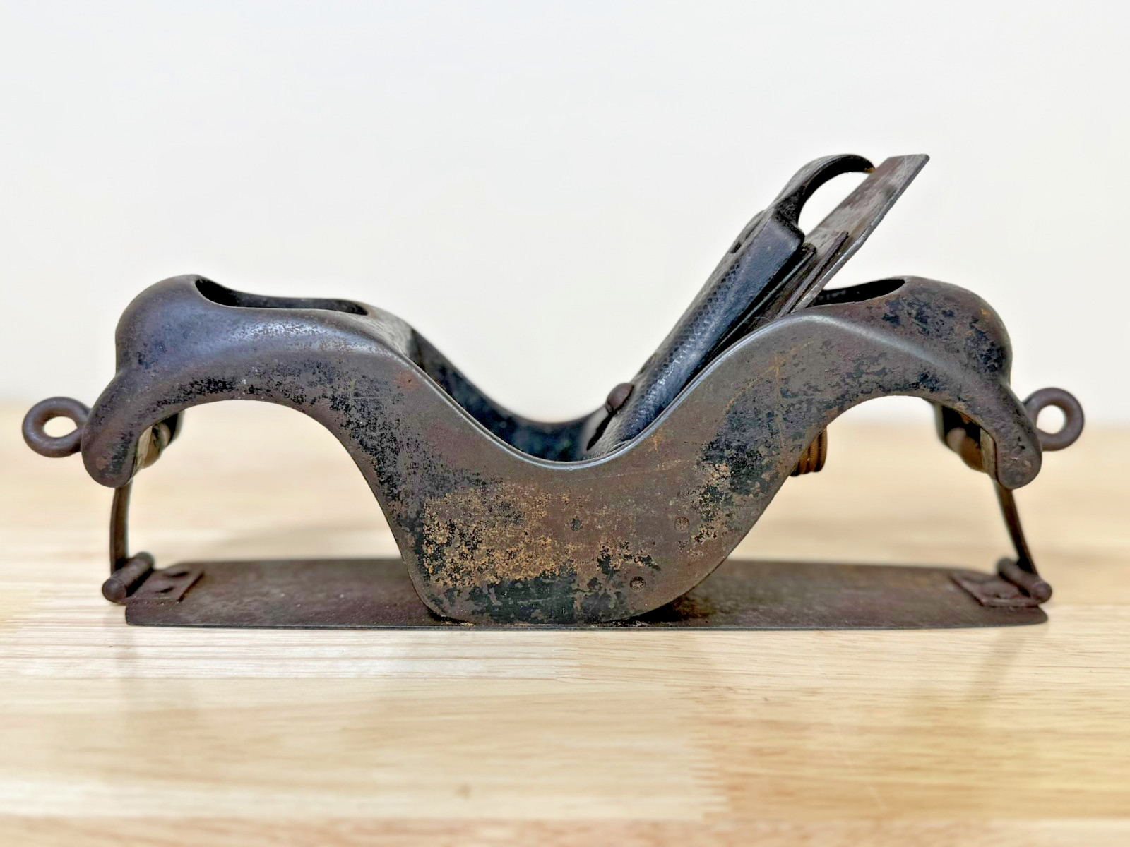Antique Stanley Bailey No. 13 Cast Iron Circular Compass Plane Antique Stanley Bailey No. 13 Cast Iron Circular Compass Plane