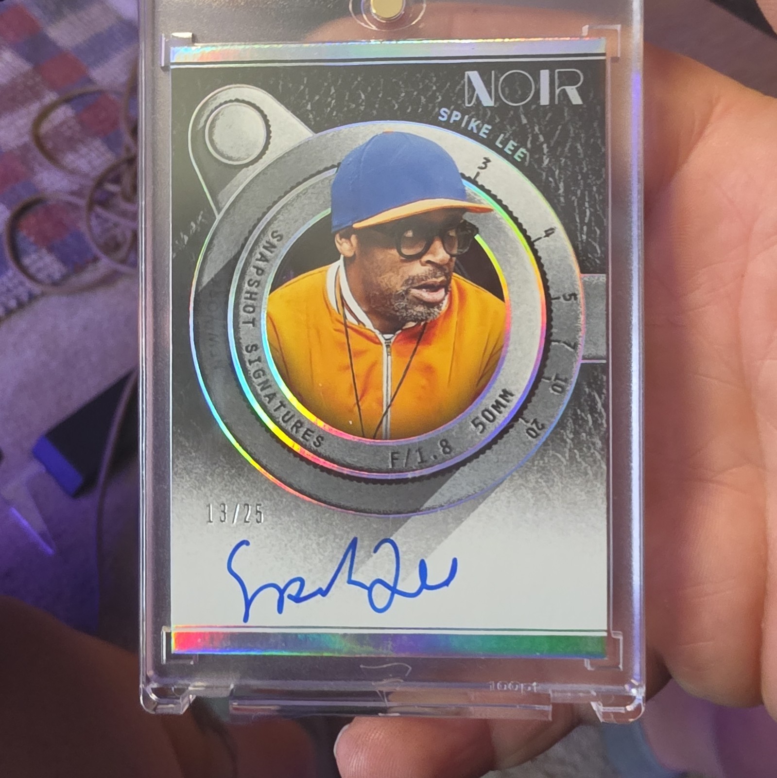 Panini 2025-26 Noir Snapshot Signatures Spike Lee Auto 13/25 #333 SP-K Panini 2025-26 Noir Snapshot Signatures Spike Lee Auto 13/25 #333 SP-K
