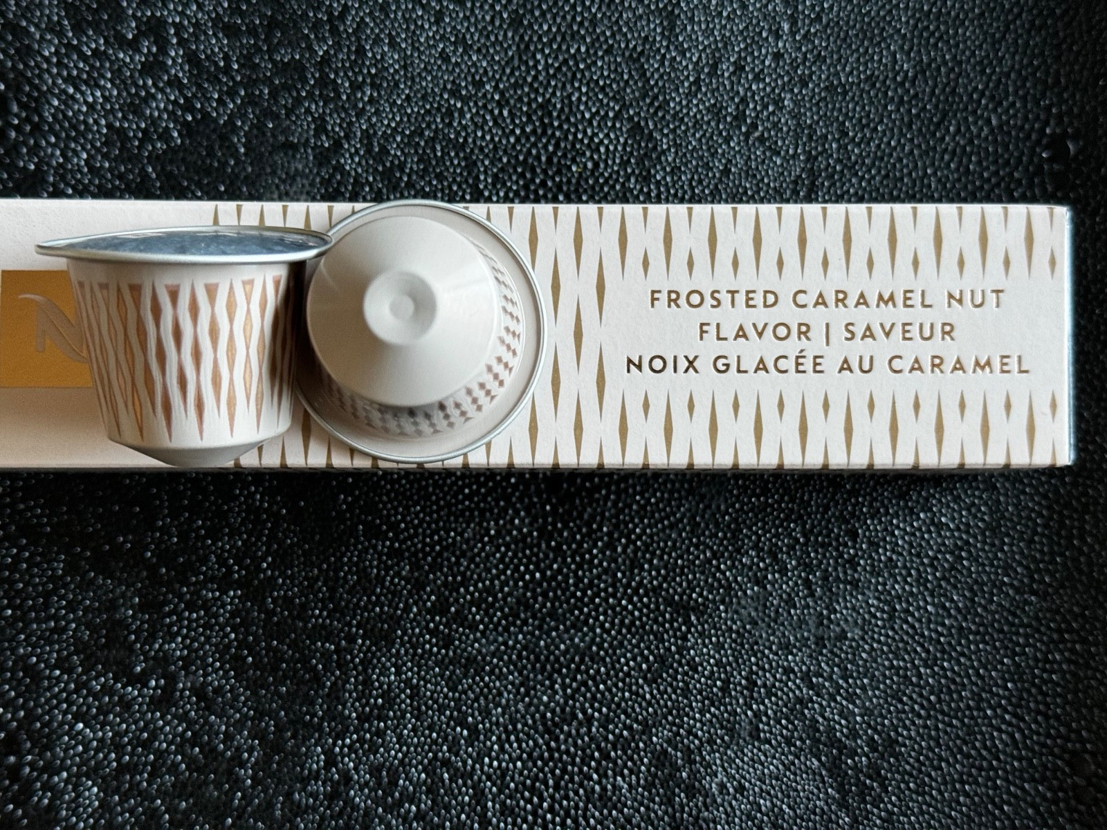 Nespresso FROSTED CARAMEL NUTS Original Limited Edition (READ) Nespresso FROSTED CARAMEL NUTS Original Limited Edition (READ)