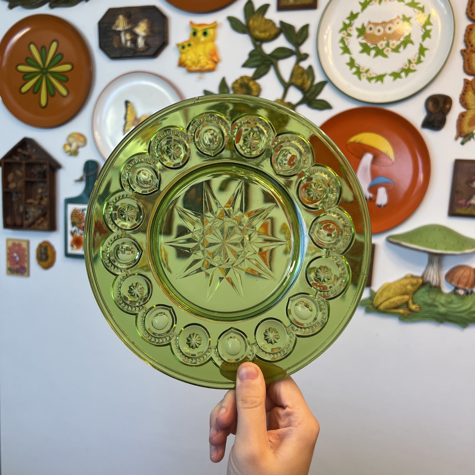 RARE LE Smith Moon and Stars Green Plate, 8 3/8", Read Description