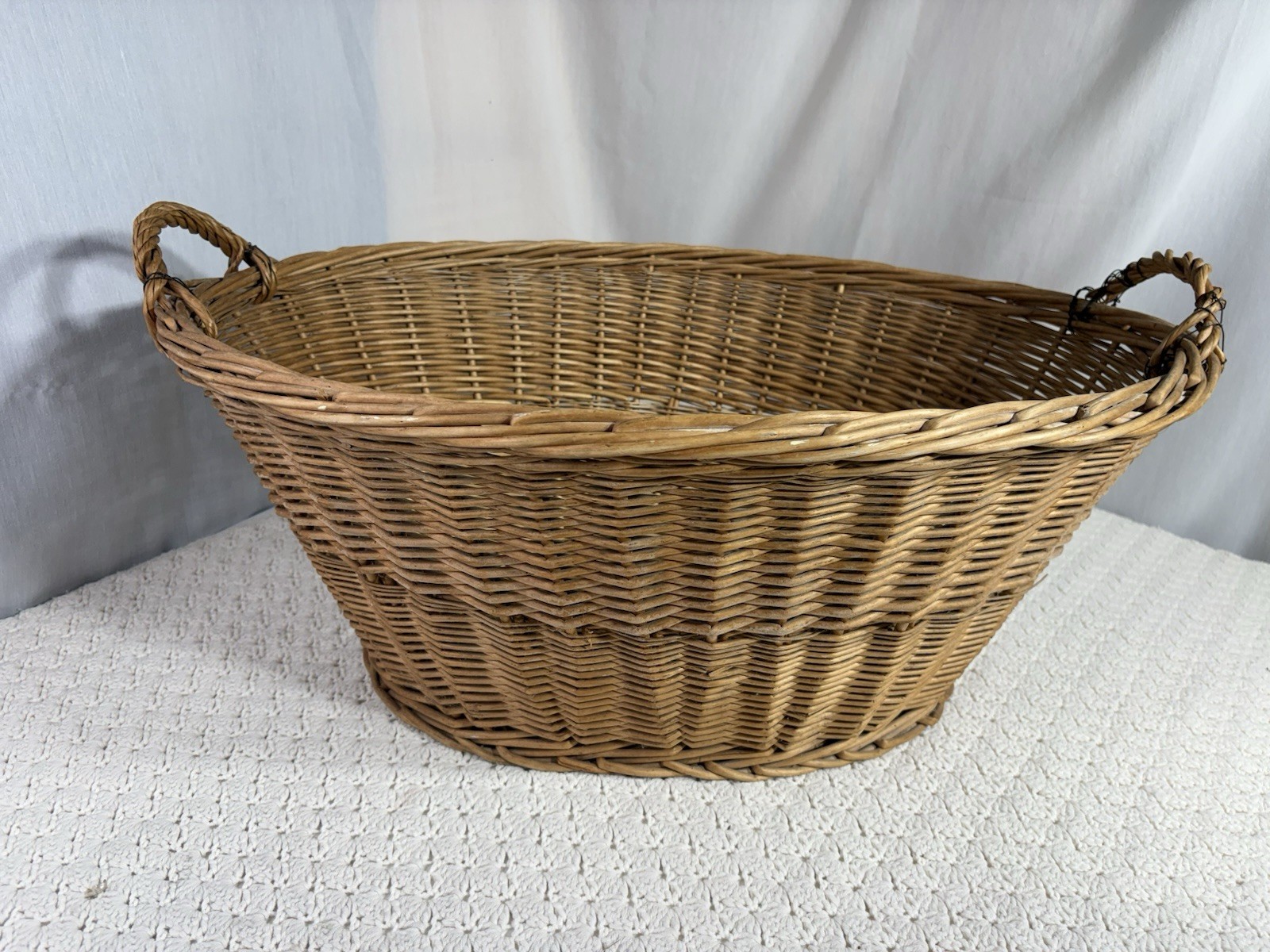 Extra Large Vintage Wicker Woven Laundry Basket Wide Handles 29" L x 22" W Extra Large Vintage Wicker Woven Laundry Basket Wide Handles 29" L x 22" W