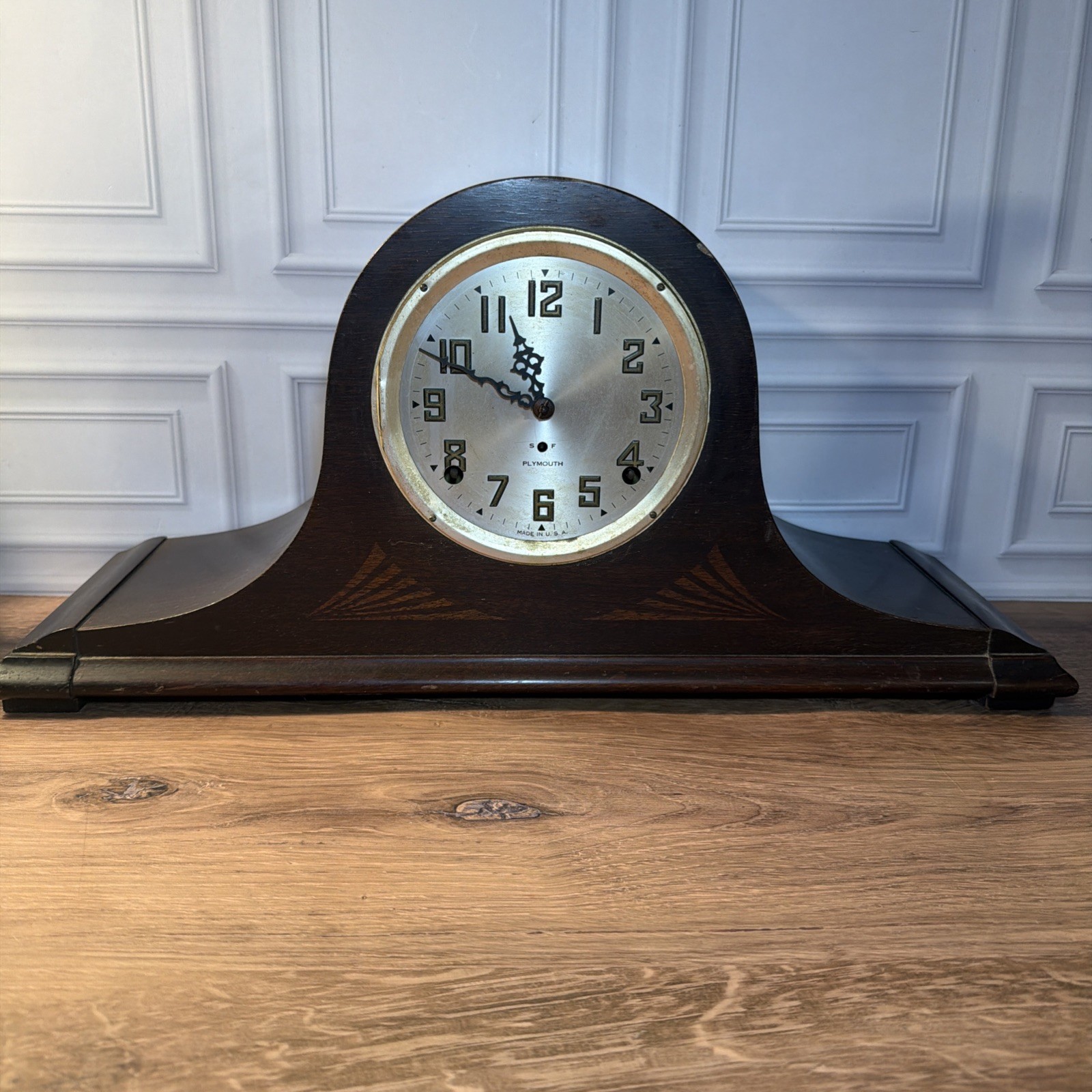 Antique 1923 Seth Thomas Plymouth Clock W Winding Key Pendulum AS IS Antique 1923 Seth Thomas Plymouth Clock W Winding Key Pendulum AS IS