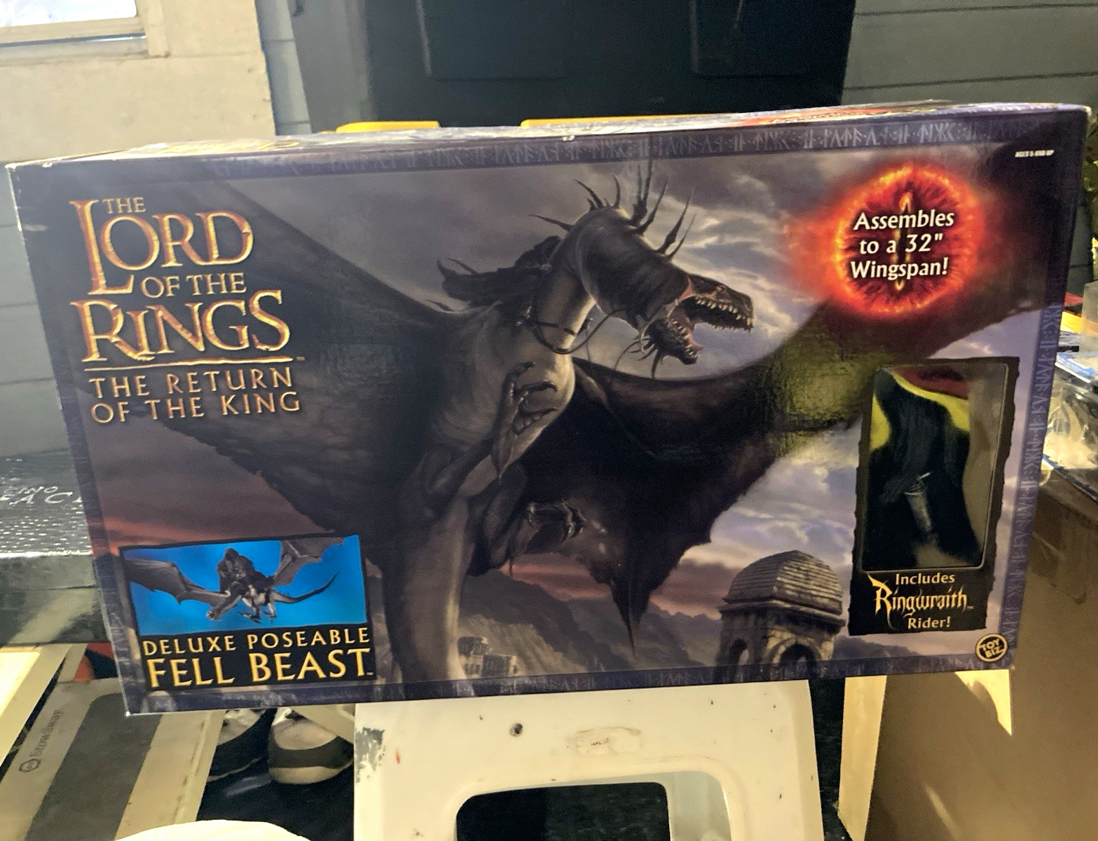 Toy Biz LOTR Return of the King Deluxe Poseable Fell Beast Ringwraith 32"
