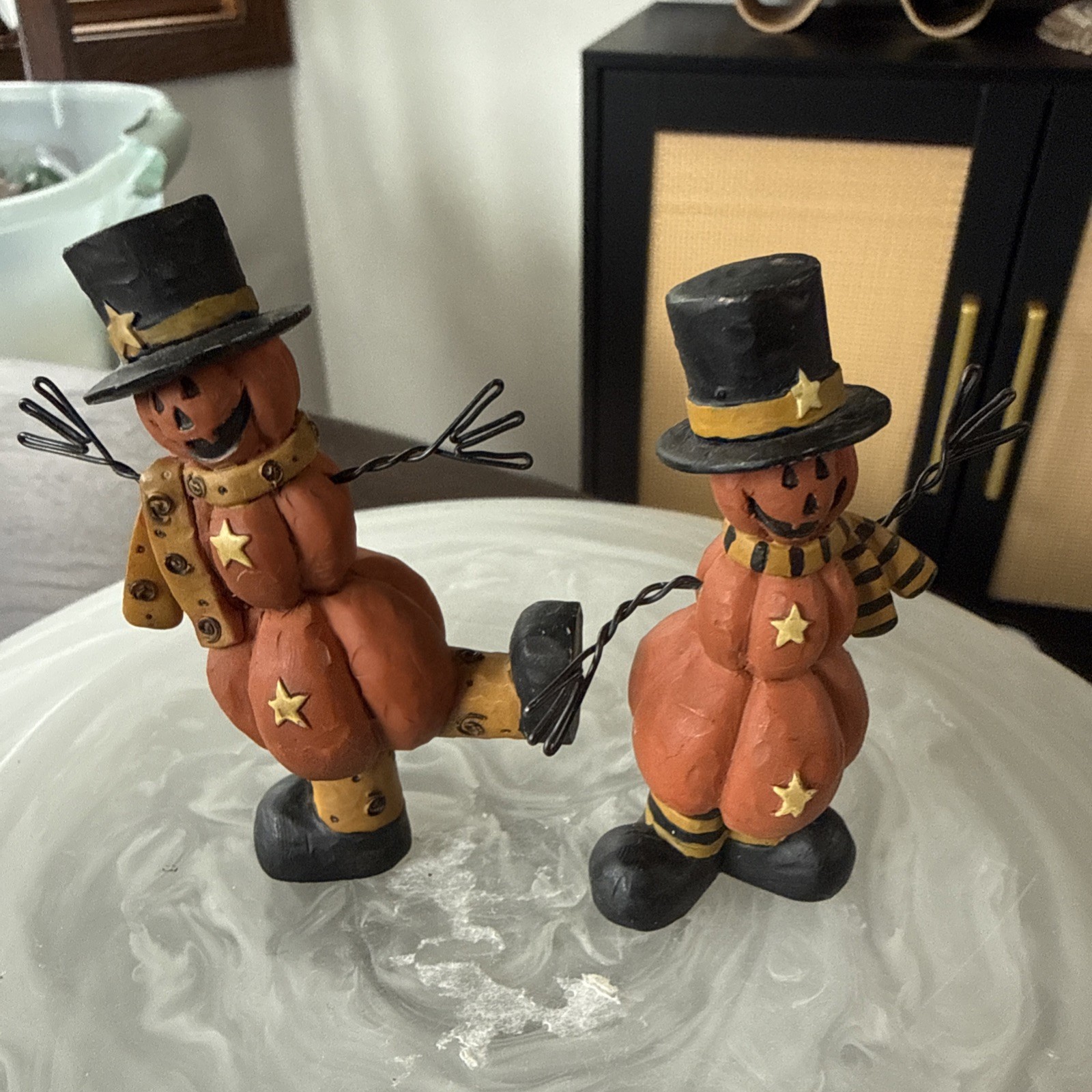 Set of 2 Suzi Skoglund Jack-o'-lantern Pumpkin Halloween Figurines Top Hats Set of 2 Suzi Skoglund Jack-o'-lantern Pumpkin Halloween Figurines Top Hats