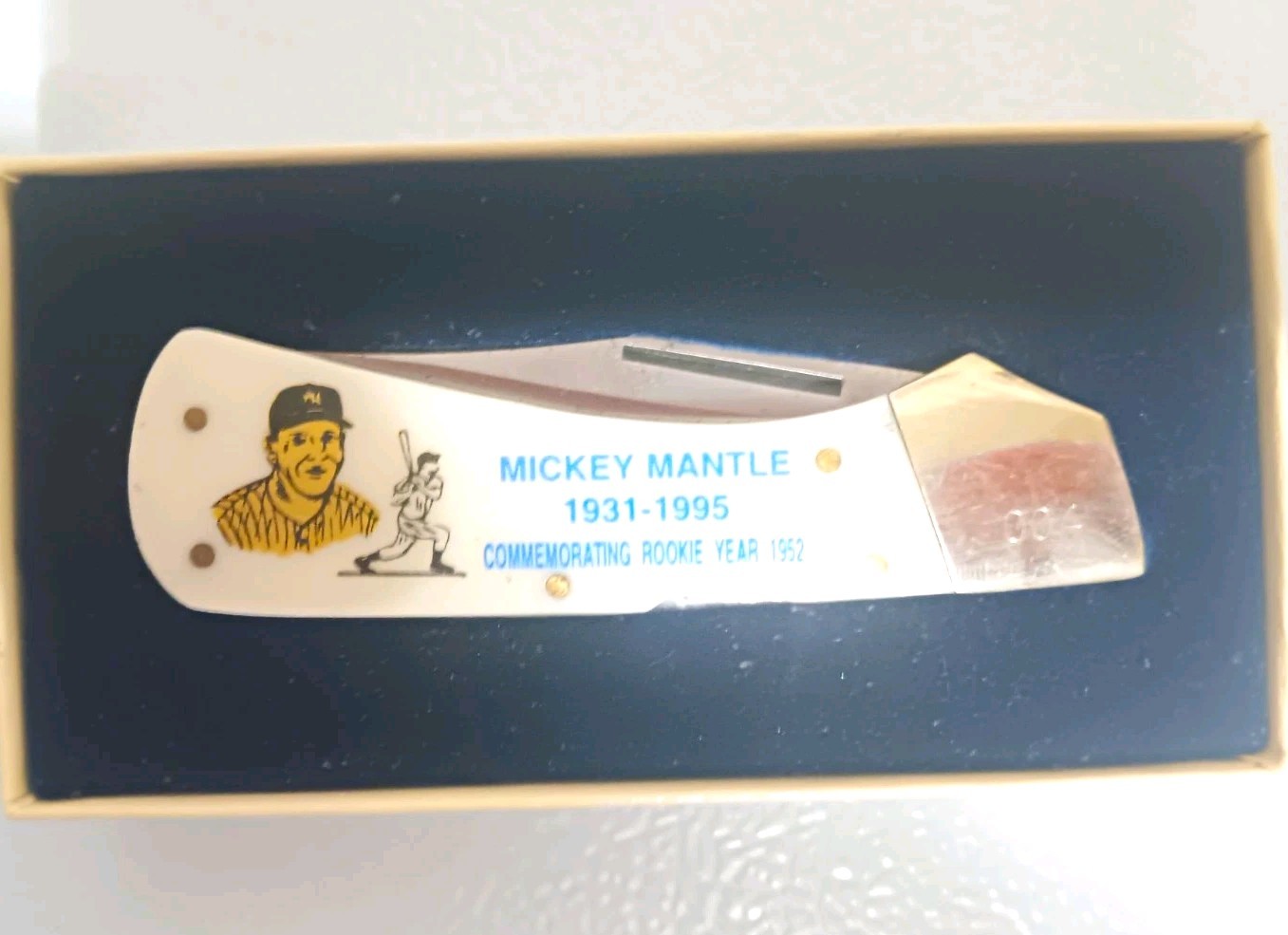 Mickey Mantle 1952 Rookie Year Commemorative 1995 Lockback Clip Point Knife Mickey Mantle 1952 Rookie Year Commemorative 1995 Lockback Clip Point Knife