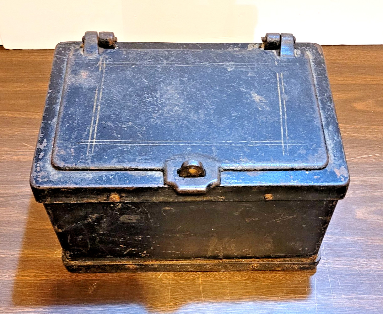 Antique Heavy Steel Iron Banker Railroad Stagecoach Strong Box Safe Rare Antique Heavy Steel Iron Banker Railroad Stagecoach Strong Box Safe Rare