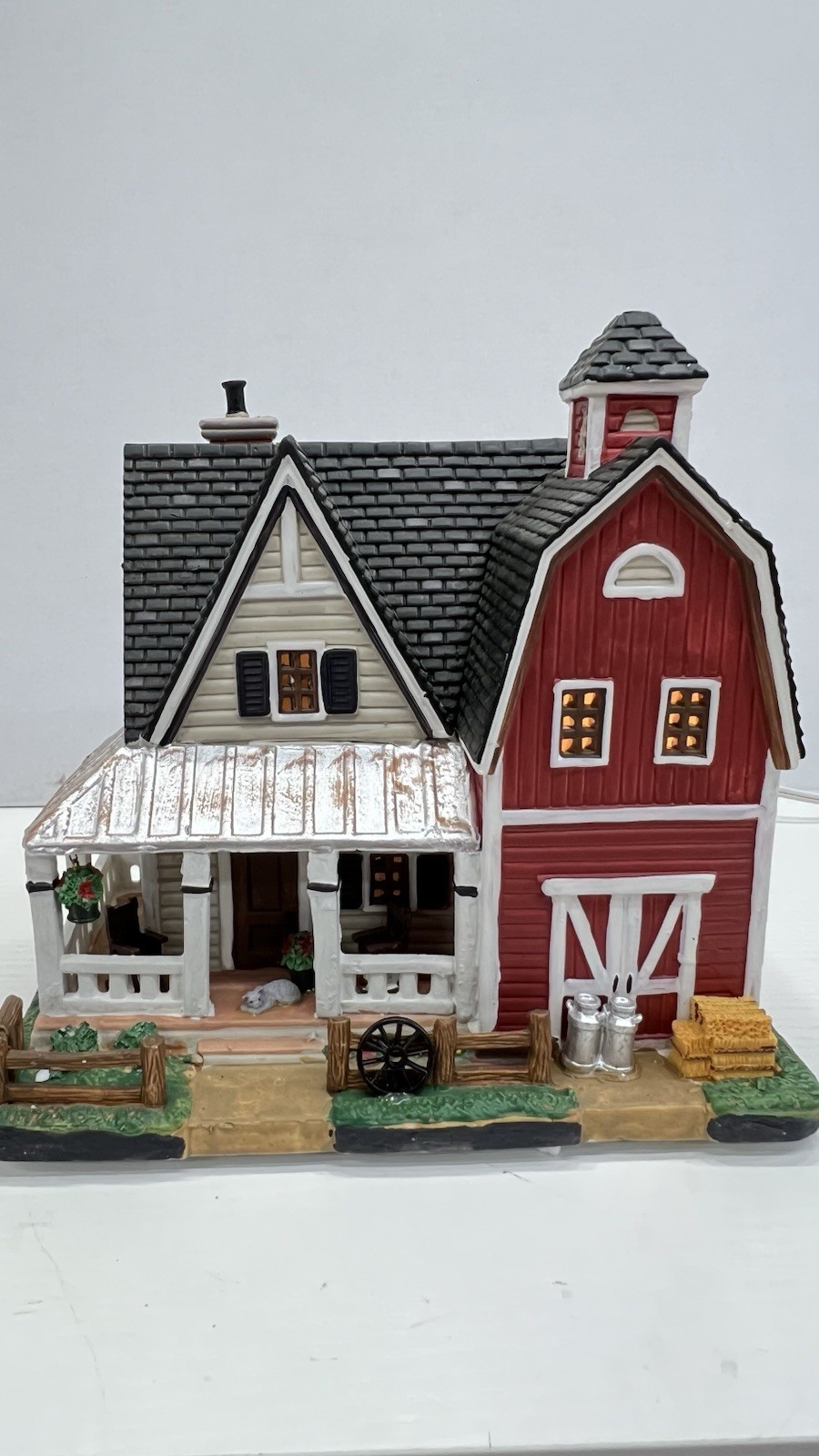 Lemax “Farmhouse” Holiday & Seasons Collection 55951 Retired 2015 NEW Lemax “Farmhouse” Holiday & Seasons Collection 55951 Retired 2015 NEW