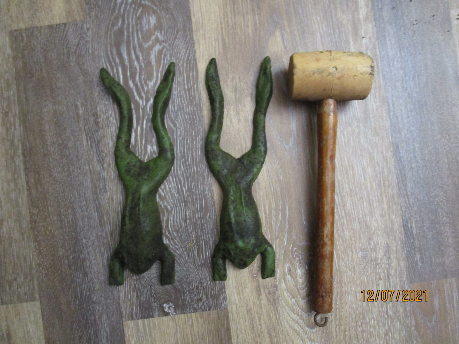 Vintage Carnival Flip Frogs & Rubber Mallet Vintage Carnival Flip Frogs & Rubber Mallet