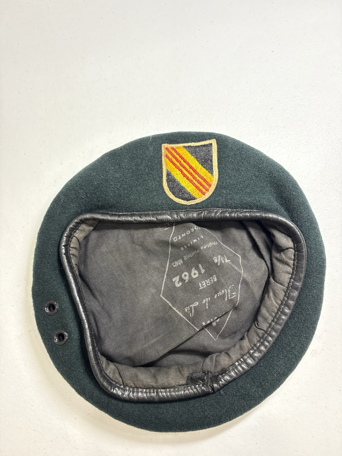 RARE VTG 1962 Canadian Fleur de Lis Green Beret 7 1/8 US Army 5th SFG Vietnam⁠