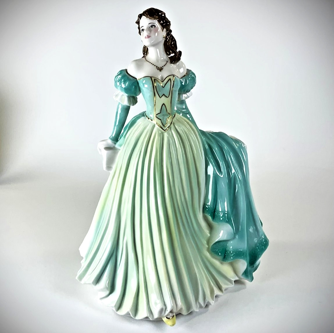 VTG Royal Worcester "Olivia" Figurine Jack Glynn 1996 Summer Romance 8.25" EUC VTG Royal Worcester "Olivia" Figurine Jack Glynn 1996 Summer Romance 8.25" EUC