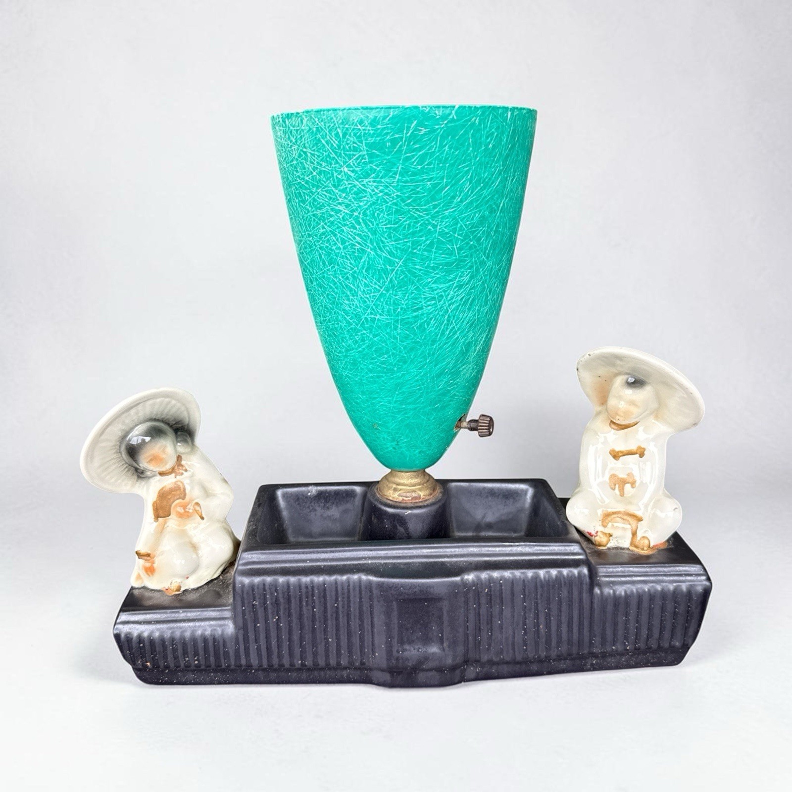 Vintage MCM Green Fiberglass Figural TV Lamp Mid Century Modern Asian Figures Vintage MCM Green Fiberglass Figural TV Lamp Mid Century Modern Asian Figures