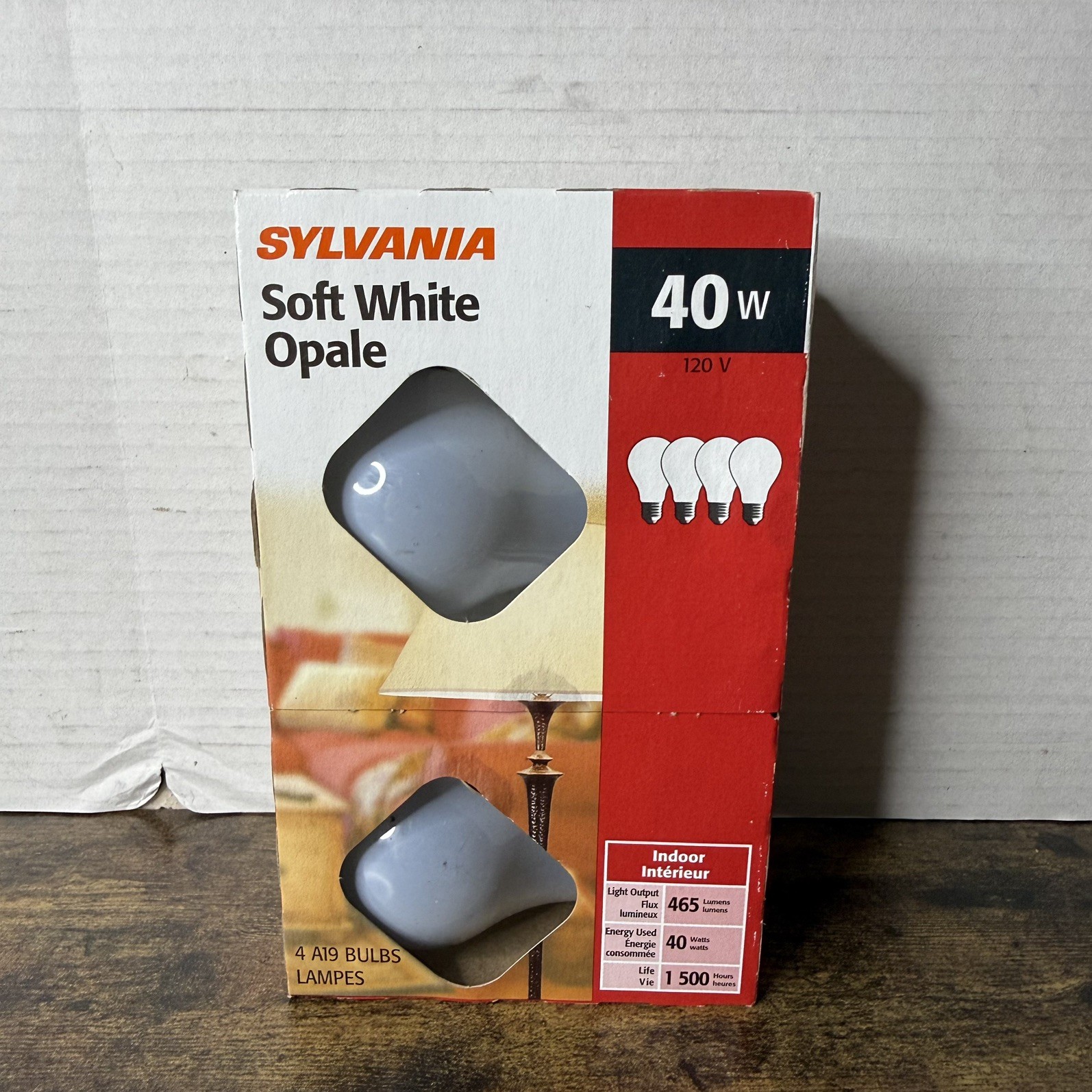 Sylvania 40W Soft White A19 Incandescent Bulbs 4-Pack NOS Made in USA Sylvania 40W Soft White A19 Incandescent Bulbs 4-Pack NOS Made in USA
