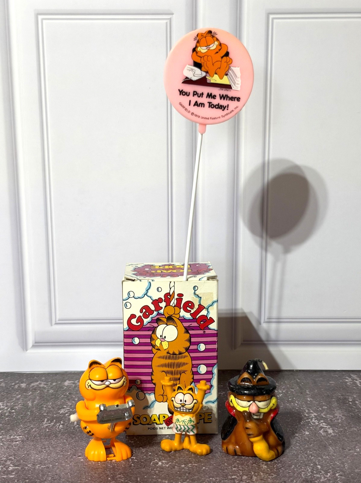 Vtg 1980s Garfield Memorabilia Lot Enesco Witch Candle Dakin Sign Toys Box Vtg 1980s Garfield Memorabilia Lot Enesco Witch Candle Dakin Sign Toys Box
