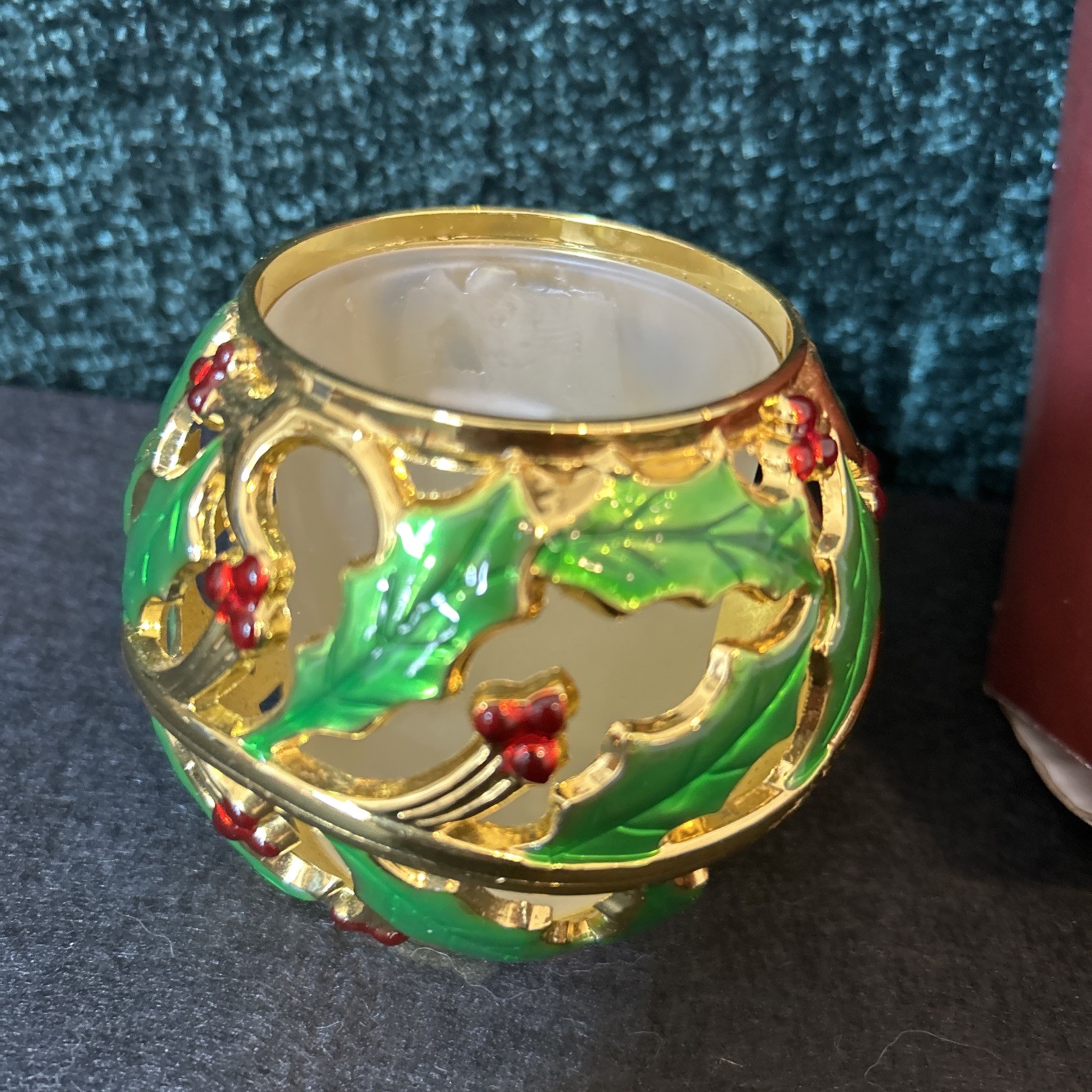 LENOX Holidays Christmas Metal Votive Holly Leaves & Berries New LENOX Holidays Christmas Metal Votive Holly Leaves & Berries New