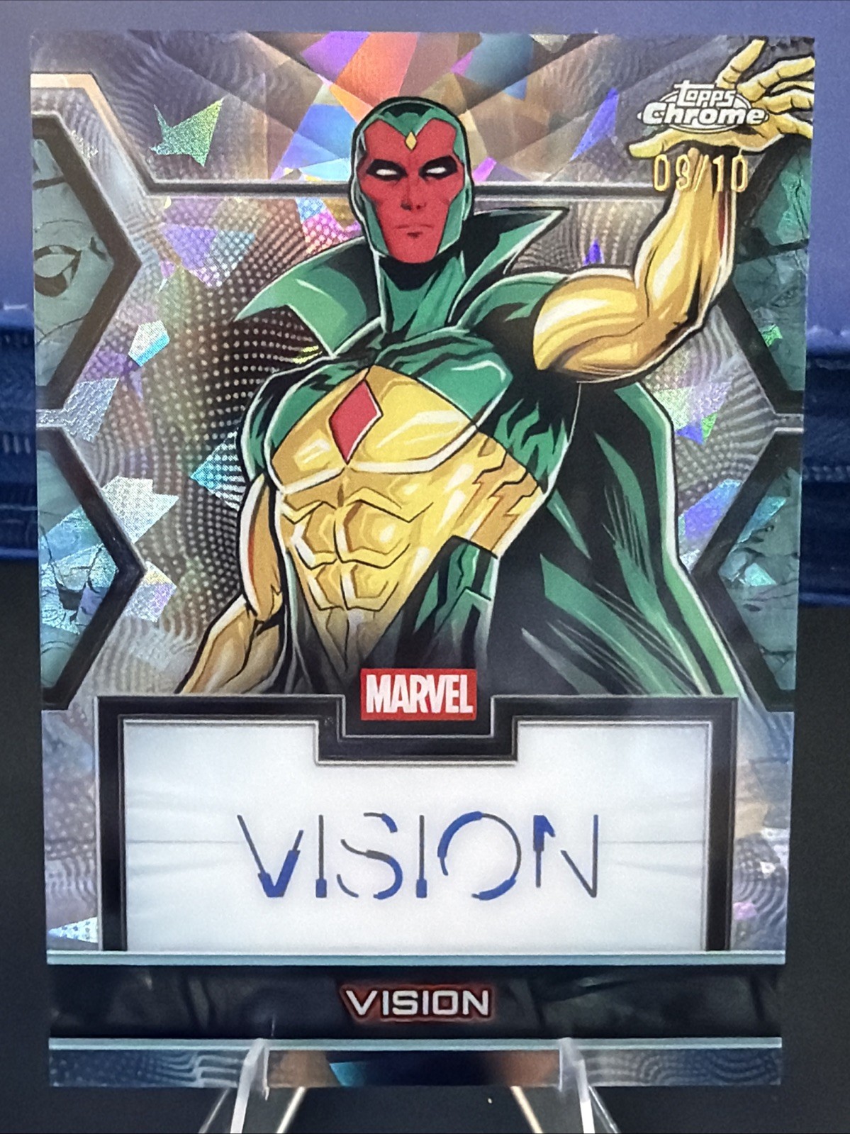 2026 Topps Chrome Marvel Comics Vision Autograph Black Refractor 09/10 2026 Topps Chrome Marvel Comics Vision Autograph Black Refractor 09/10