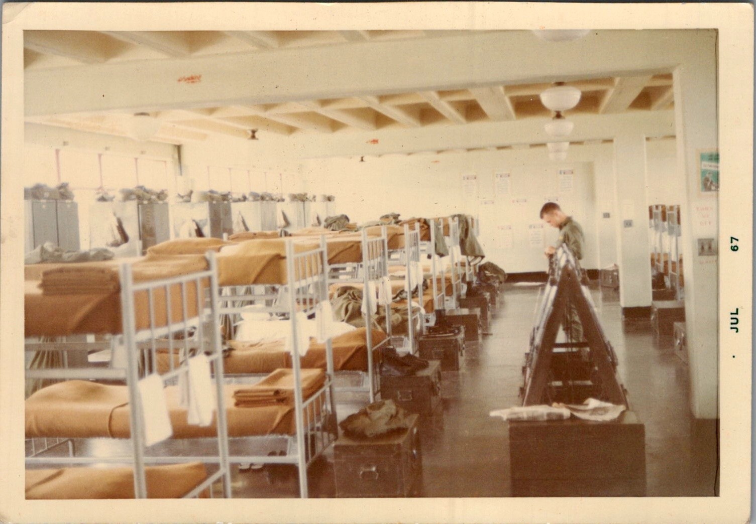 1967 US Army Barracks Interior Photo Vietnam Era Bunks Footlockers M14 1967 US Army Barracks Interior Photo Vietnam Era Bunks Footlockers M14