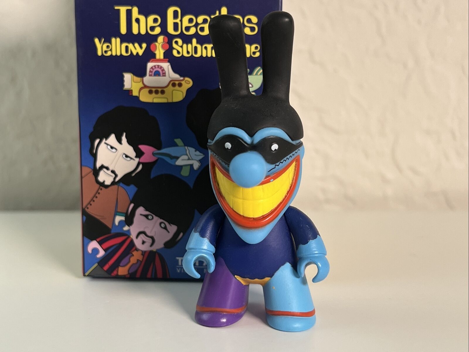 The Beatles Titans Vinyl Figure Yellow Blue Meanie with Box 2/20