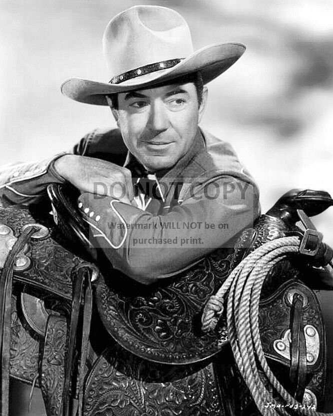 JOHNNY MACK BROWN WESTERN ACTOR - 8X10 PUBLICITY PHOTO (FB-794)