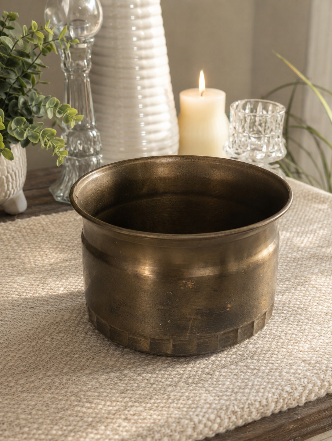 Vintage FTDA 1986 Brass Planter / Decorative Bowl – Made in Hong Kong Vintage FTDA 1986 Brass Planter / Decorative Bowl – Made in Hong Kong