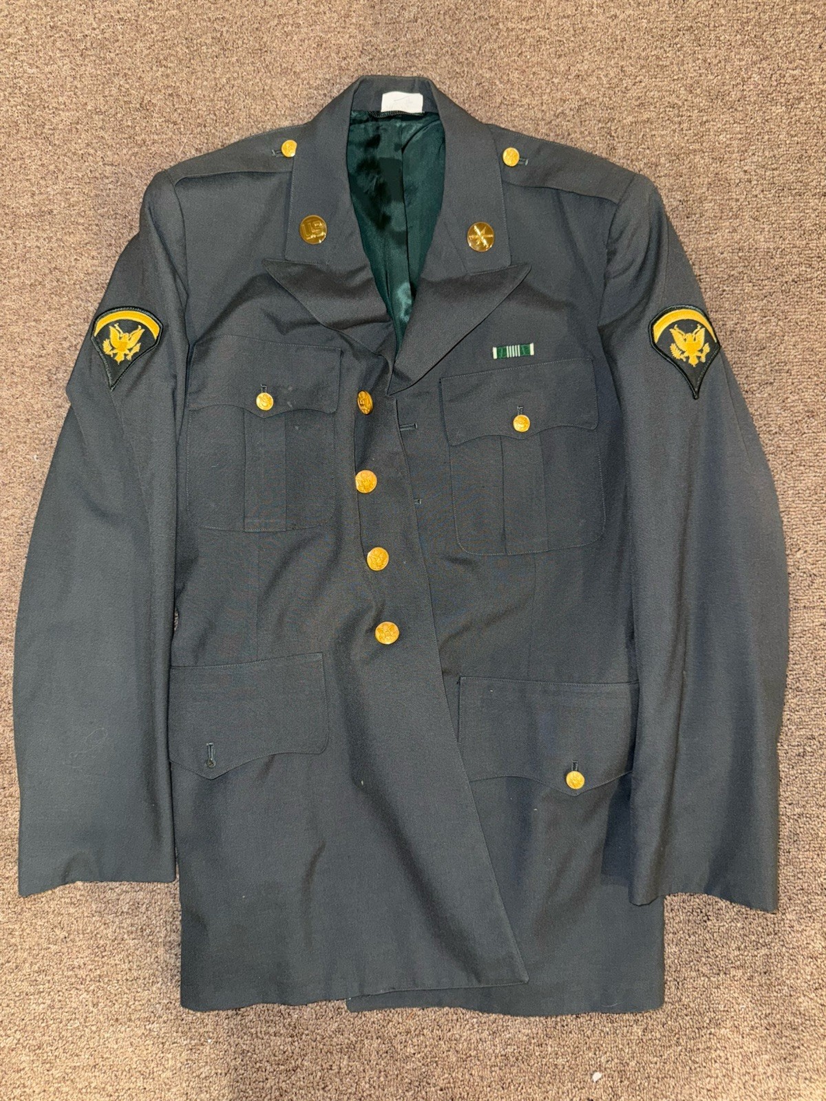Vintage US Army Green Dress Uniform Coat 39 Long 8405-965-1621 Military Insignia Vintage US Army Green Dress Uniform Coat 39 Long 8405-965-1621 Military Insignia