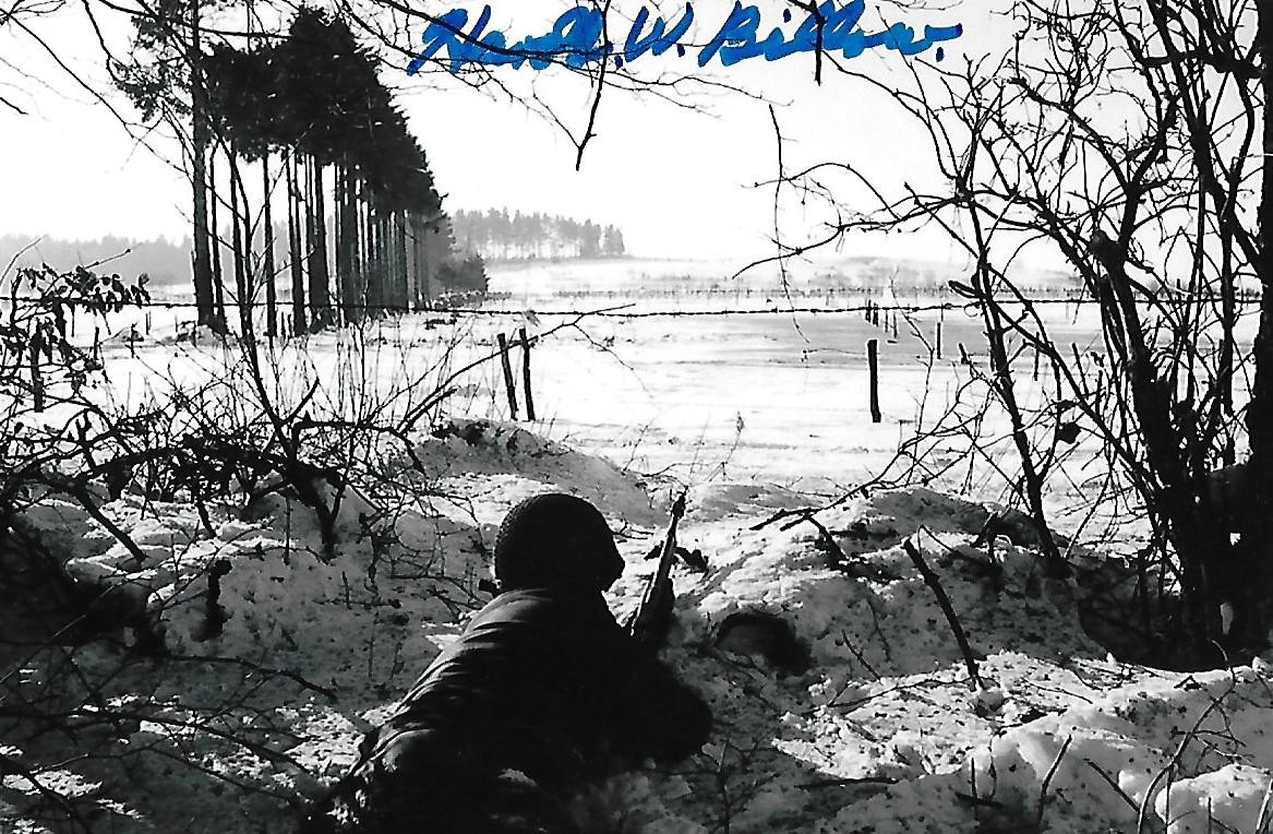 Harold Billow auto/signed 4x6 photo Malmedy Massacre Survivor WW II COA LOOK Harold Billow auto/signed 4x6 photo Malmedy Massacre Survivor WW II COA LOOK