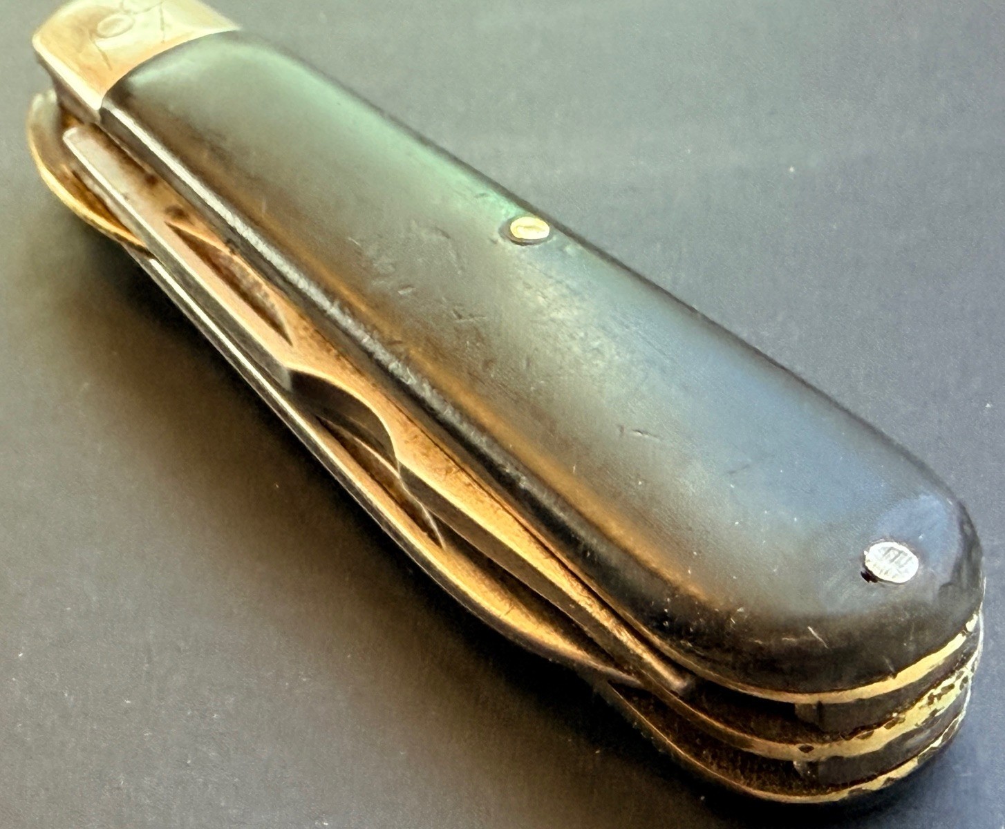 Vtg Camillus Pocketknife 2 Blades W/Screwdriver Carbon Steel Vtg Camillus Pocketknife 2 Blades W/Screwdriver Carbon Steel