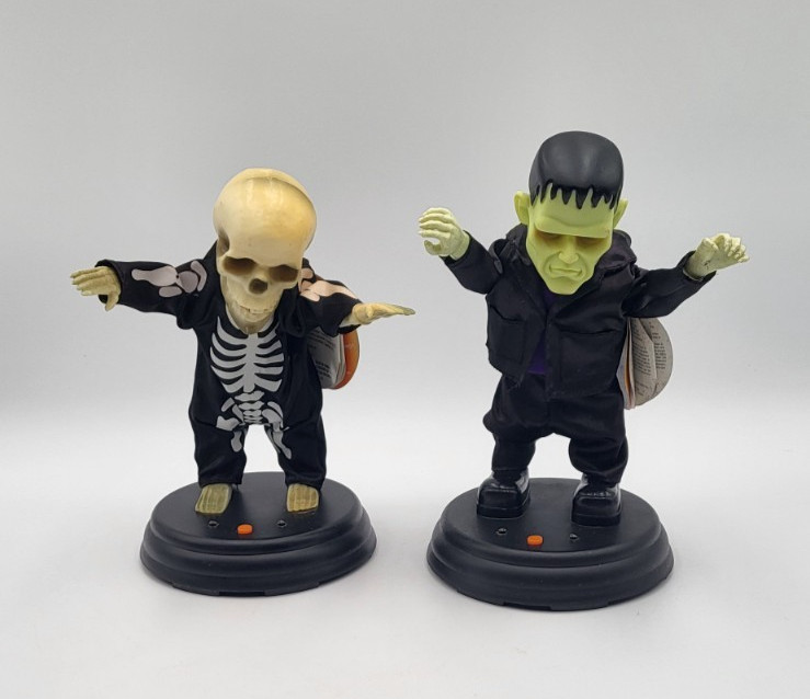 Gemmy Grave Ravers Grooving Ghoulies WOT Frankenstein and Skeleton READ Gemmy Grave Ravers Grooving Ghoulies WOT Frankenstein and Skeleton READ