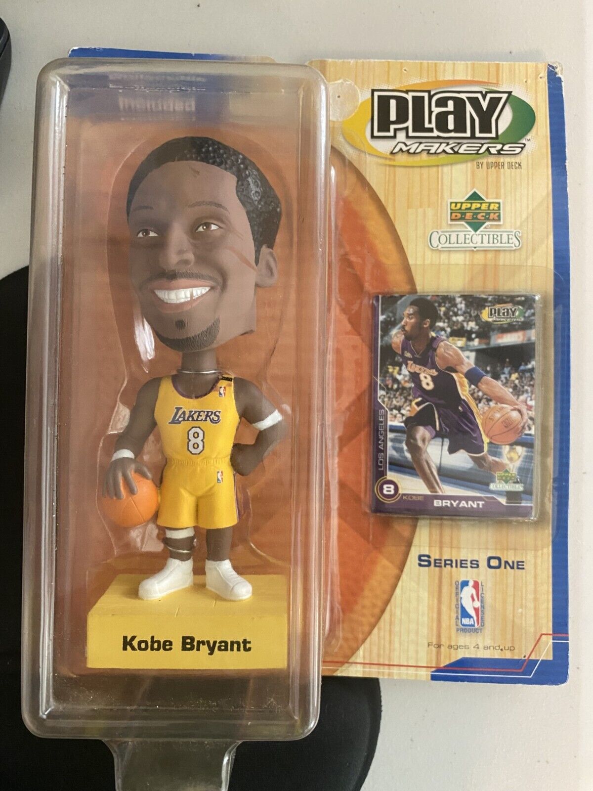 Kobe Bryant Bobblehead Upper Deck Premium Playmakers Lakers NBA