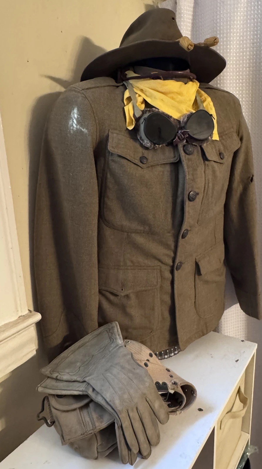 WWI Punitive Expd Force M1910 Spec 1053 Service Coat • 12th U.S. Cavalry Regt WWI Punitive Expd Force M1910 Spec 1053 Service Coat • 12th U.S. Cavalry Regt