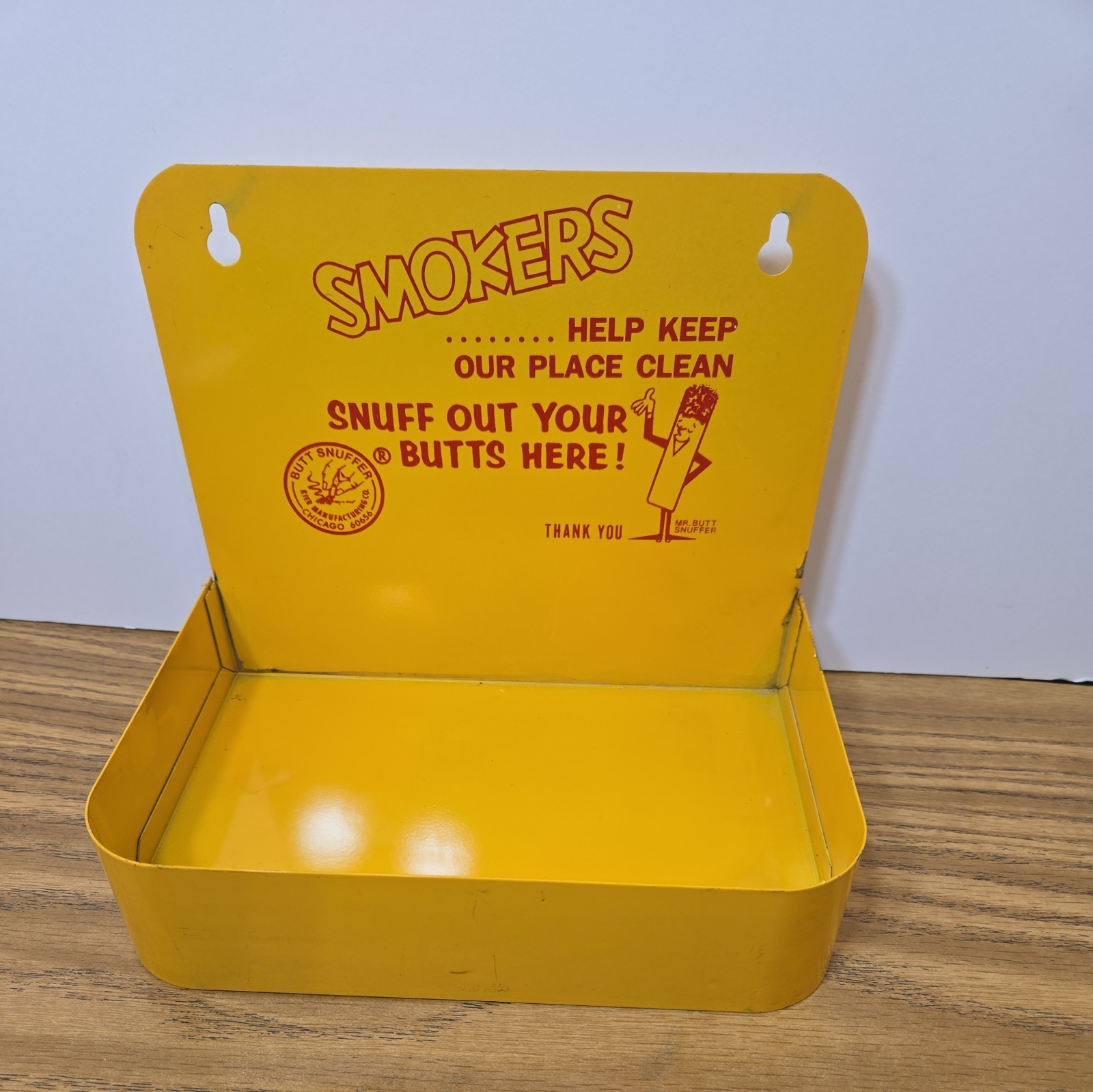 Mr Butt Snuffer Vintage Ashtray Made In Chicago USA new Mr Butt Snuffer Vintage Ashtray Made In Chicago USA new