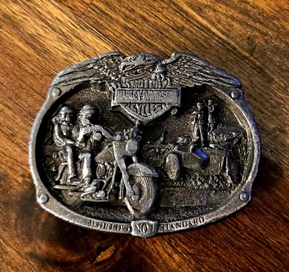 Harley-Davidson "World's No.1" Standard Belt Buckle Motorcycle Scene" 1989 Harley-Davidson "World's No.1" Standard Belt Buckle Motorcycle Scene" 1989