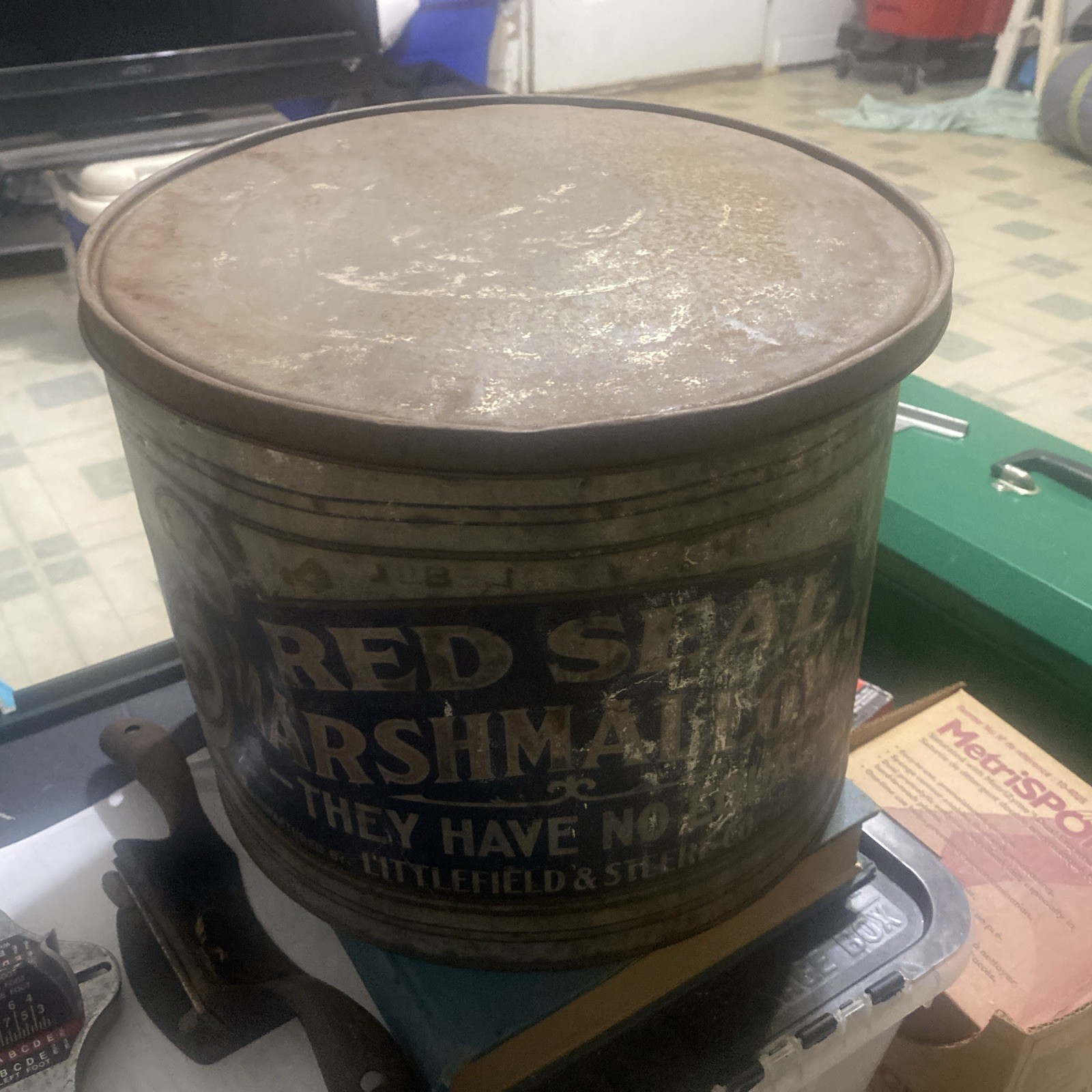 Vintage Red Seal 10 Pound Marshmallows Tin Vintage Red Seal 10 Pound Marshmallows Tin