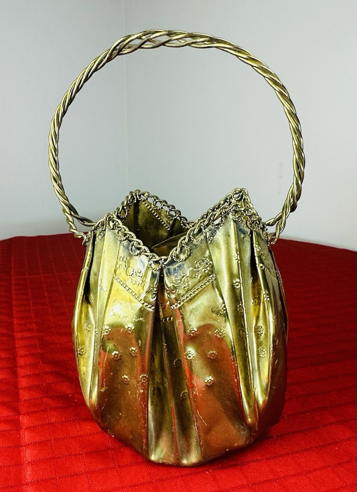 Large 10.5" Vtg Solid Brass Brides Basket Floral Etched Purse Vase Victorian Large 10.5" Vtg Solid Brass Brides Basket Floral Etched Purse Vase Victorian