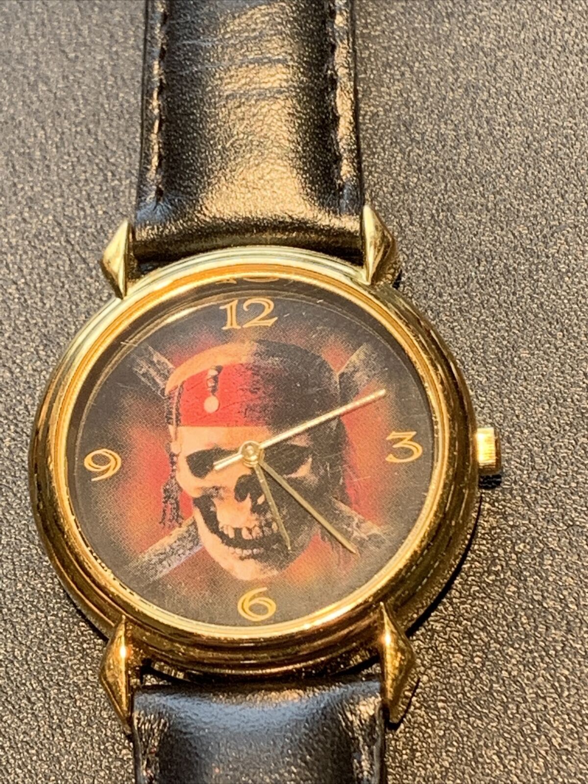 Disney PIRATES OF THE CARIBBEAN Watch Special Edition Johnny Depp Capt. Jack