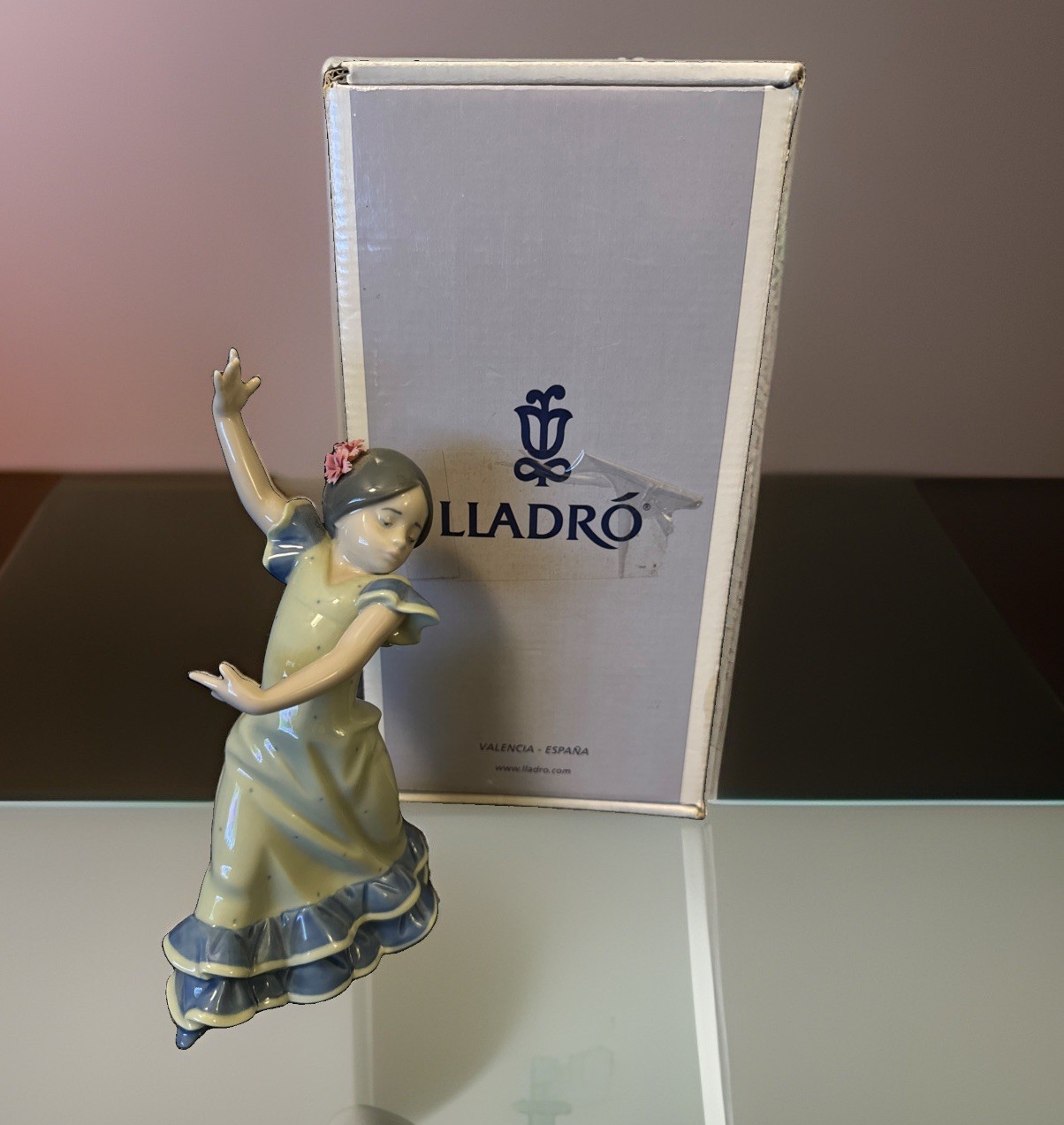 Lladro Figurine Lolita Bailaorita Brazos Arriba #010.05192 Retired Mint W/Box. Lladro Figurine Lolita Bailaorita Brazos Arriba #010.05192 Retired Mint W/Box.