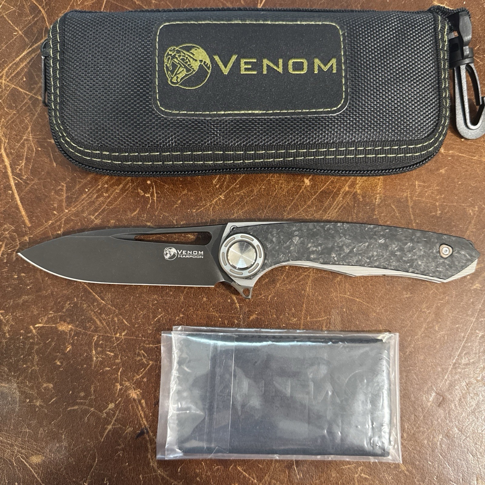 Early Kevin John Vemon Harpoon Folding Knife M390 Blade CF + Titanium Handle Early Kevin John Vemon Harpoon Folding Knife M390 Blade CF + Titanium Handle