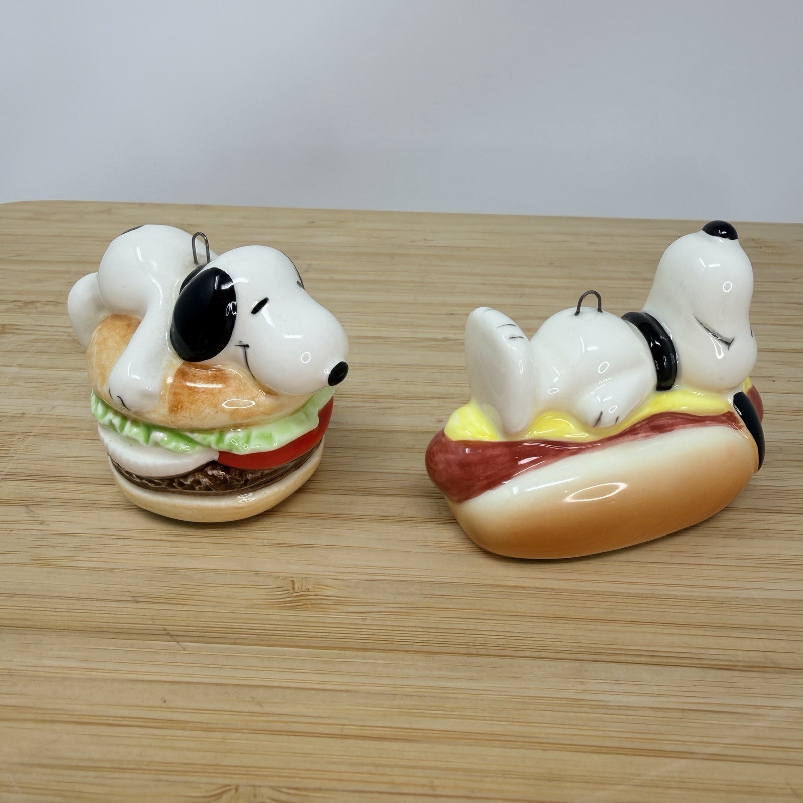 Vintage Ceramic Snoopy Hamburger & Hot Dog Food Christmas Ornament Japan 1966 Vintage Ceramic Snoopy Hamburger & Hot Dog Food Christmas Ornament Japan 1966