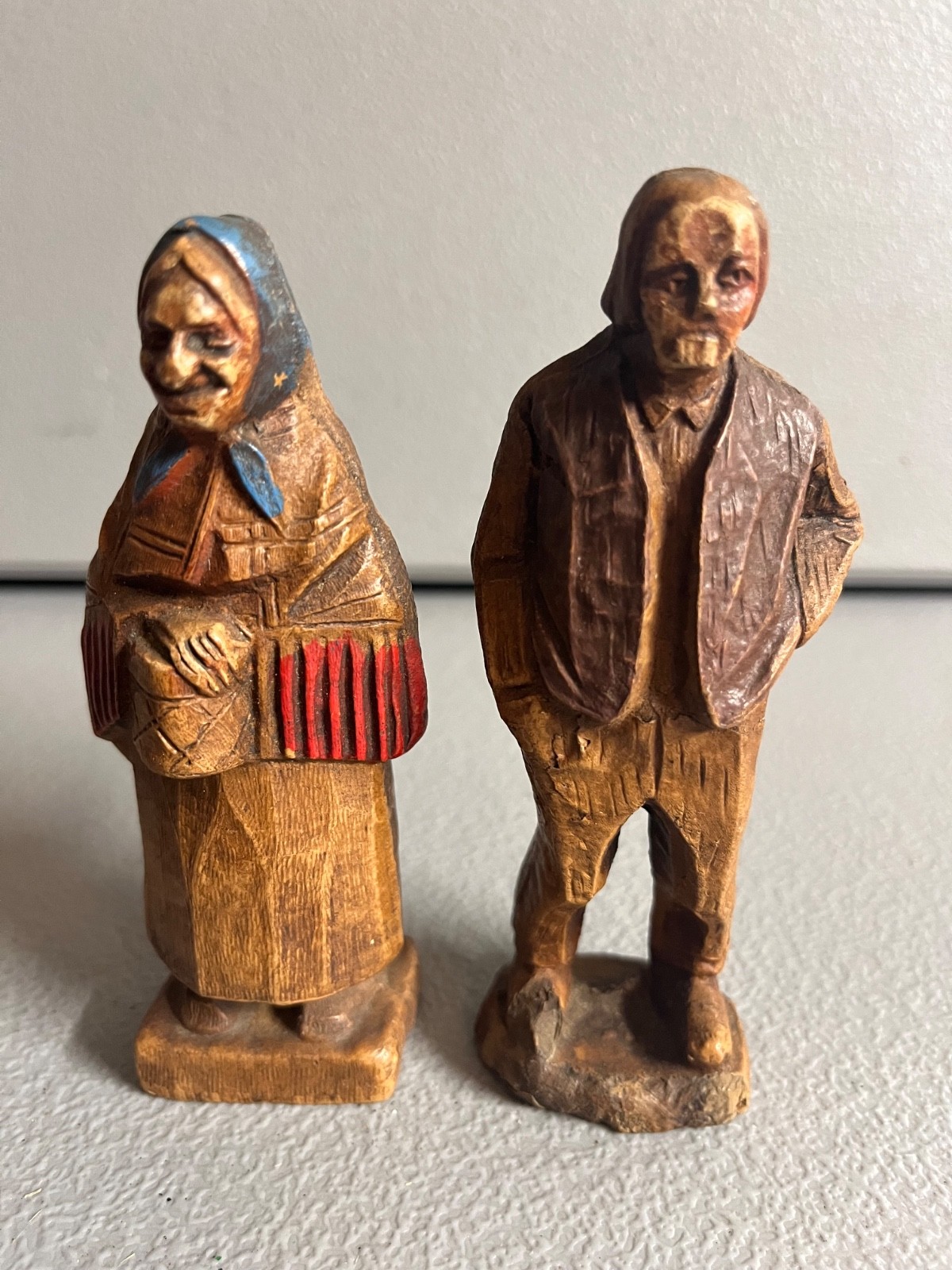 Vintage Hand Carved Wood Folk Art Man & Woman Figurines Painted Pair 4.5"