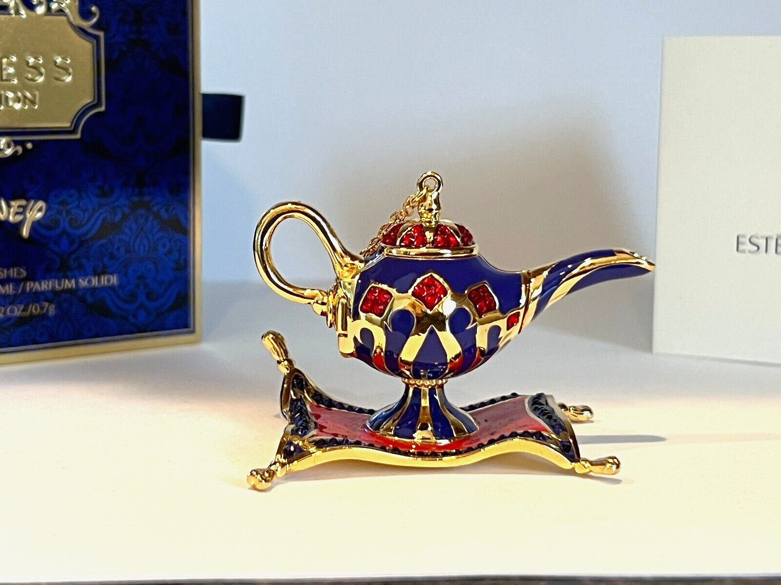 ESTEE LAUDER GRANT 3 WISHES MONICA RICH KOSANN PERFUME COMPACT NIB X DISNEY ESTEE LAUDER GRANT 3 WISHES MONICA RICH KOSANN PERFUME COMPACT NIB X DISNEY