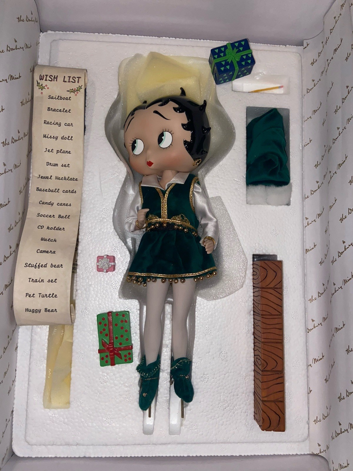 RARE 1999 Betty Boop Holiday Betty Syd Hap Danbury Mint Santa 562-001 New In Box RARE 1999 Betty Boop Holiday Betty Syd Hap Danbury Mint Santa 562-001 New In Box