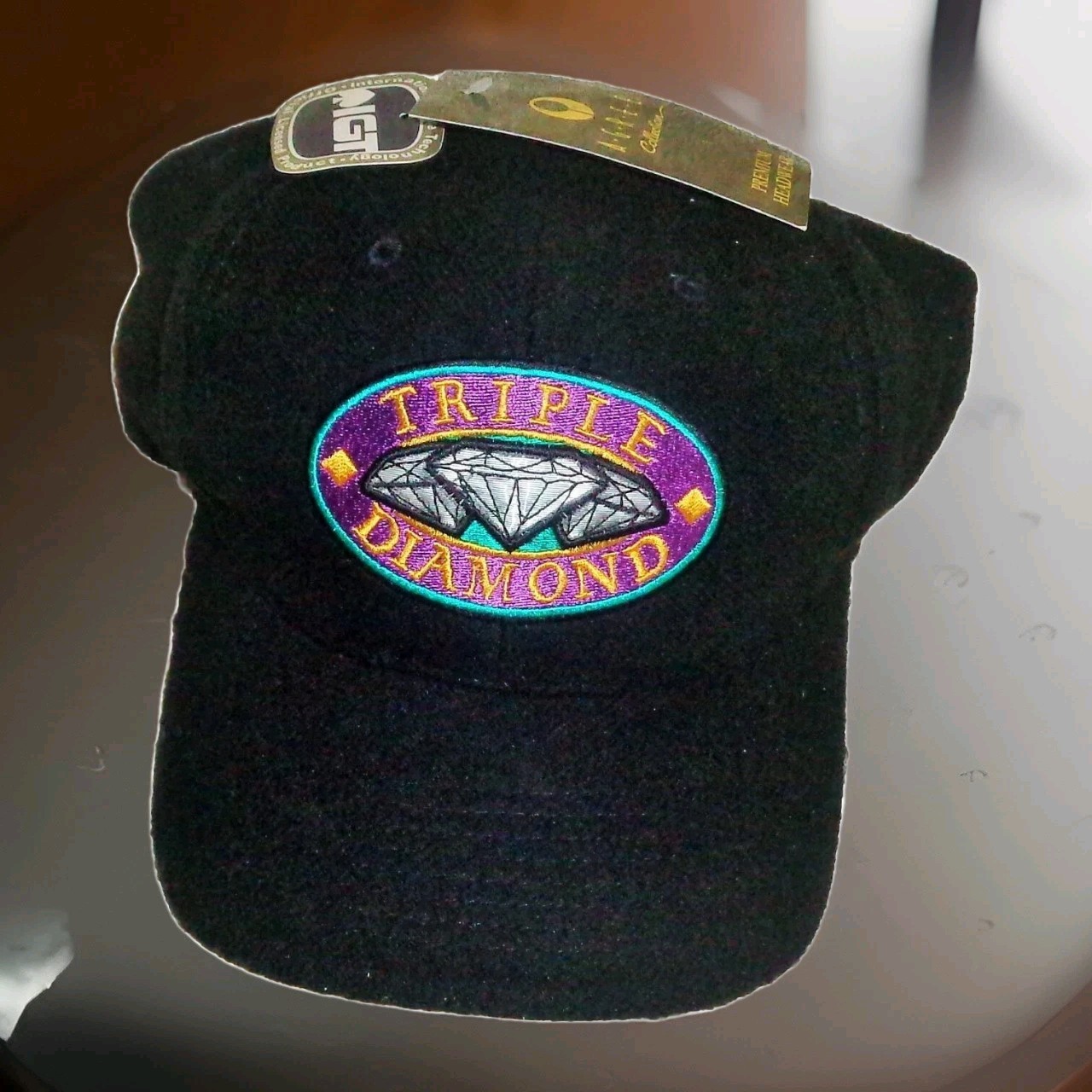 IGT TRIPLE DIAMOND Casino Classic Slot Machine Hat Embroidered From Las Vegas IGT TRIPLE DIAMOND Casino Classic Slot Machine Hat Embroidered From Las Vegas