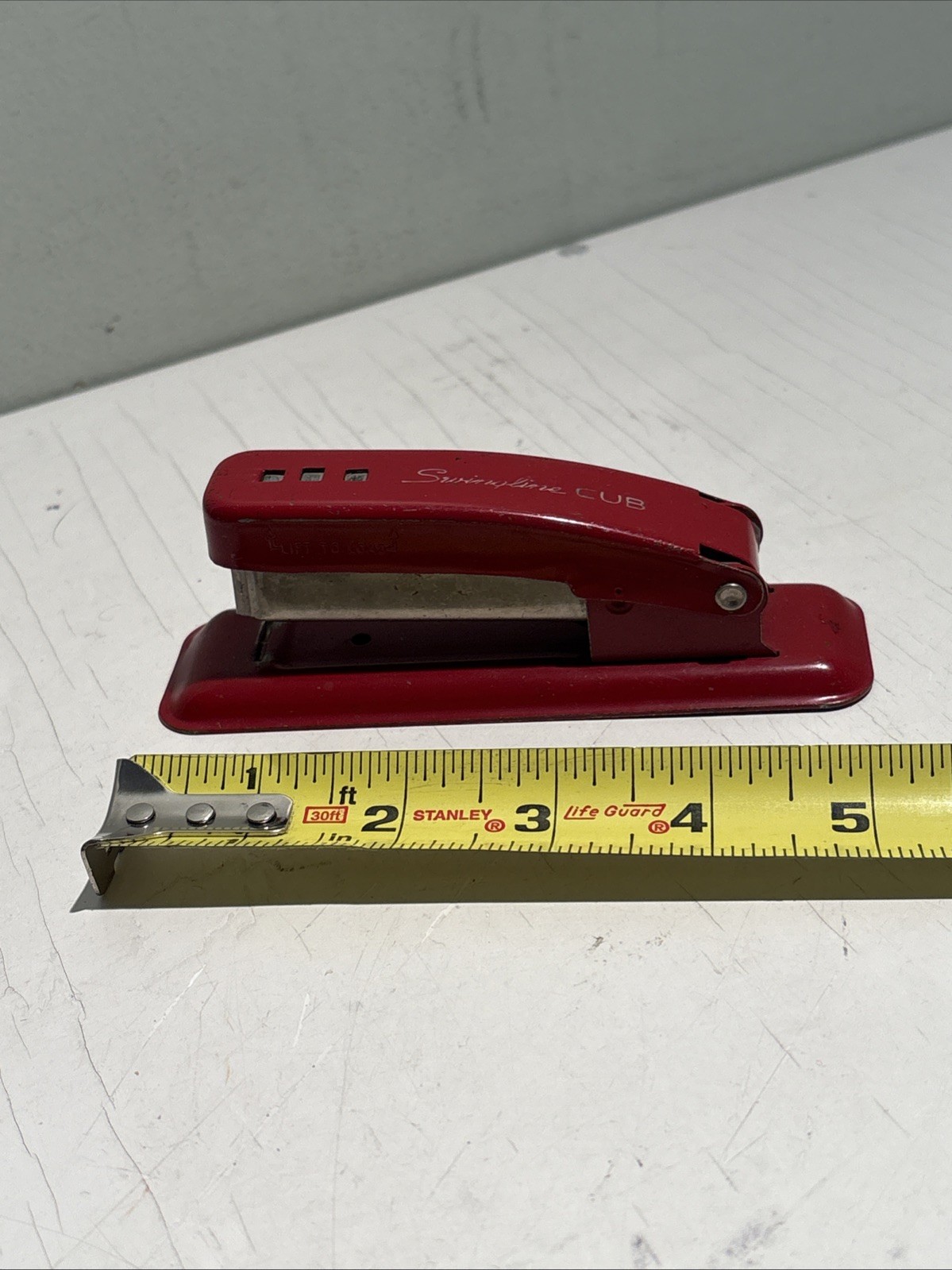 Vtg Swingline CUB Red Metal Stapler 50s MCM Style Desk Accessory USA Works 5" Vtg Swingline CUB Red Metal Stapler 50s MCM Style Desk Accessory USA Works 5"