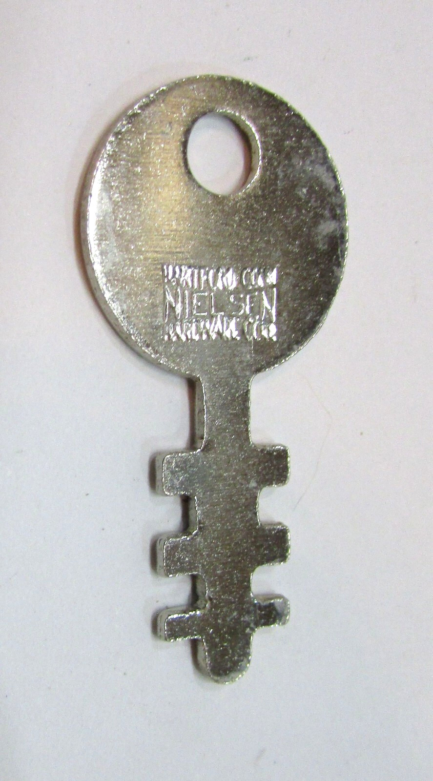 Rare Old 1950's Nelsen Hardware Company Vintage Padlock Cabinet 1.5" Steel Key